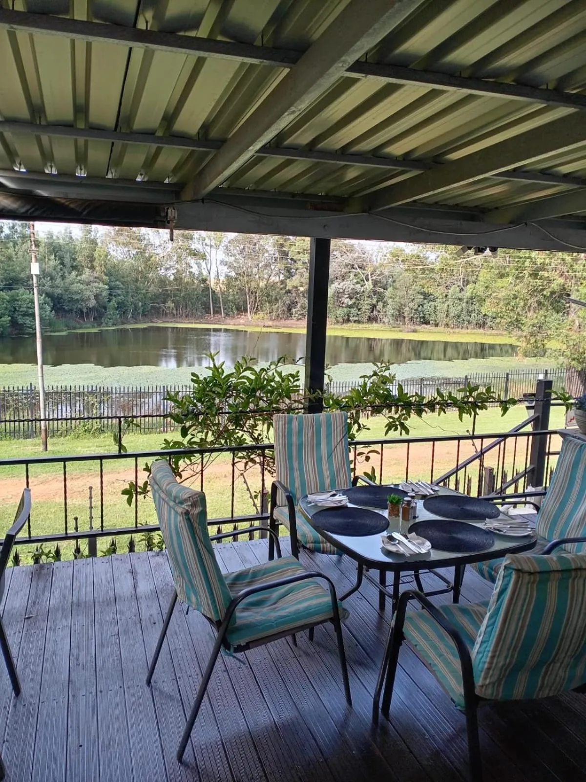 Restaurant/places to eat in Bri-Shel Manor B&B