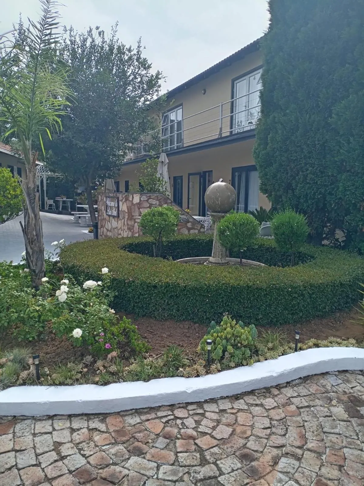 Garden in Bri-Shel Manor B&B