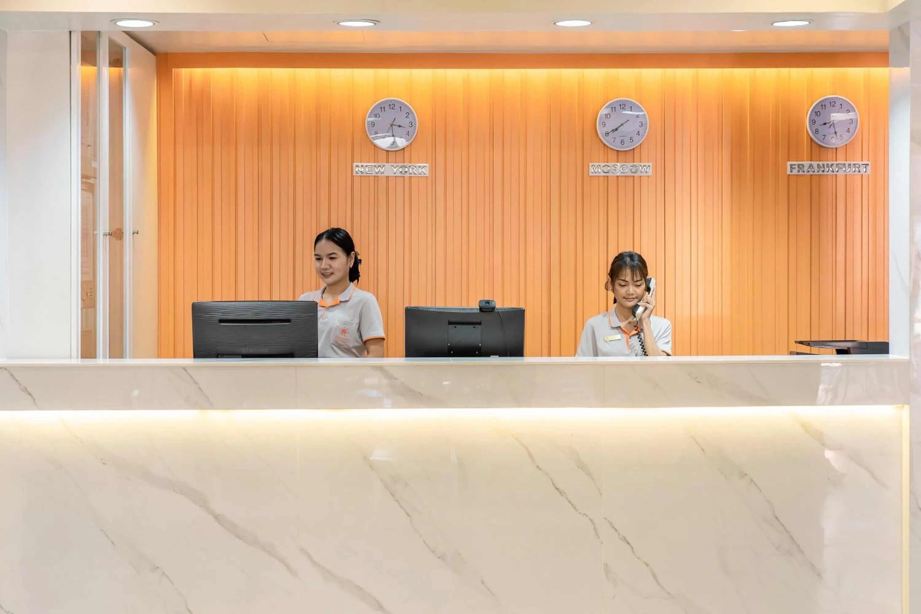 Lobby or reception in Sunshine Hotel & Residences
