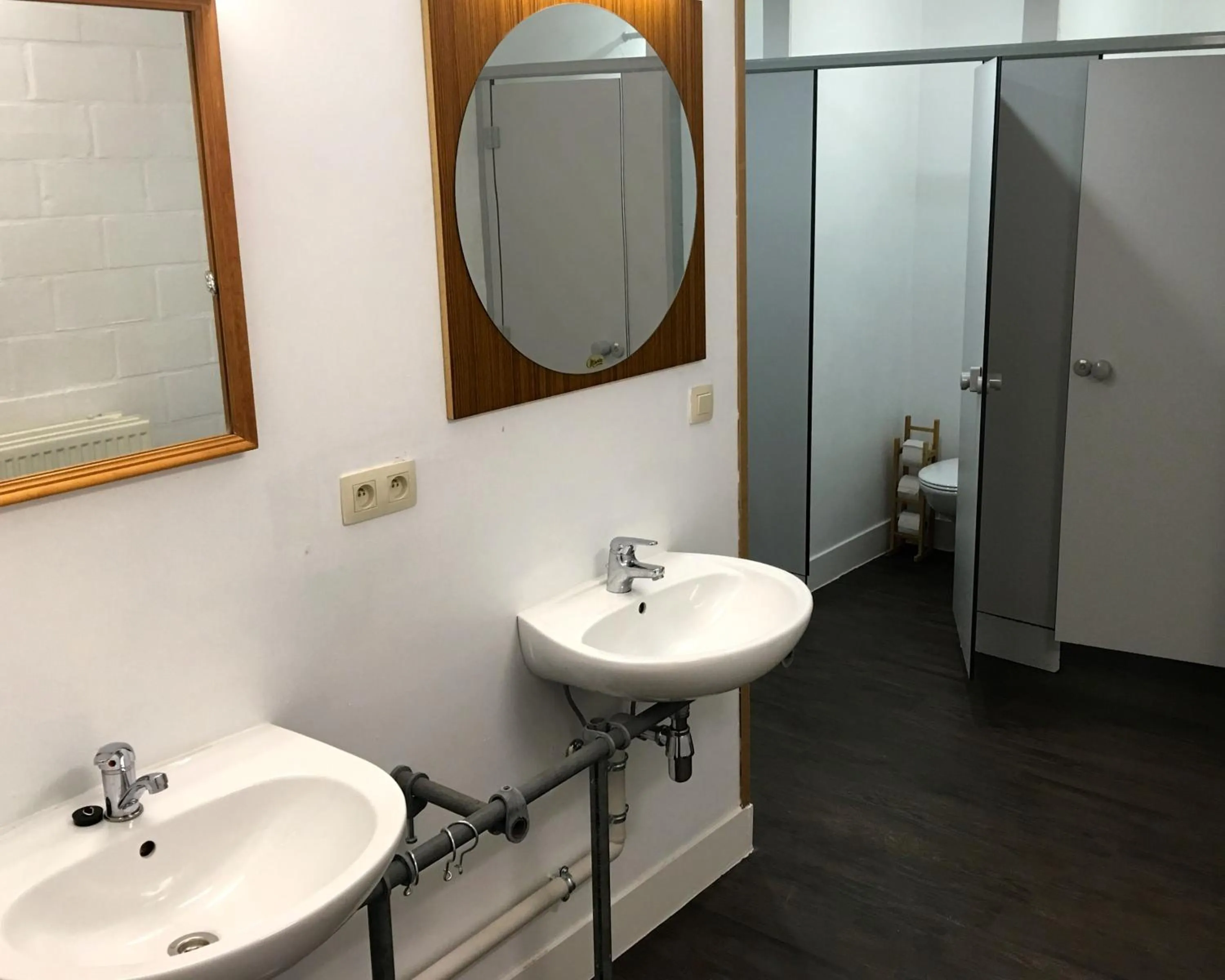 Bathroom in Treck Hostel