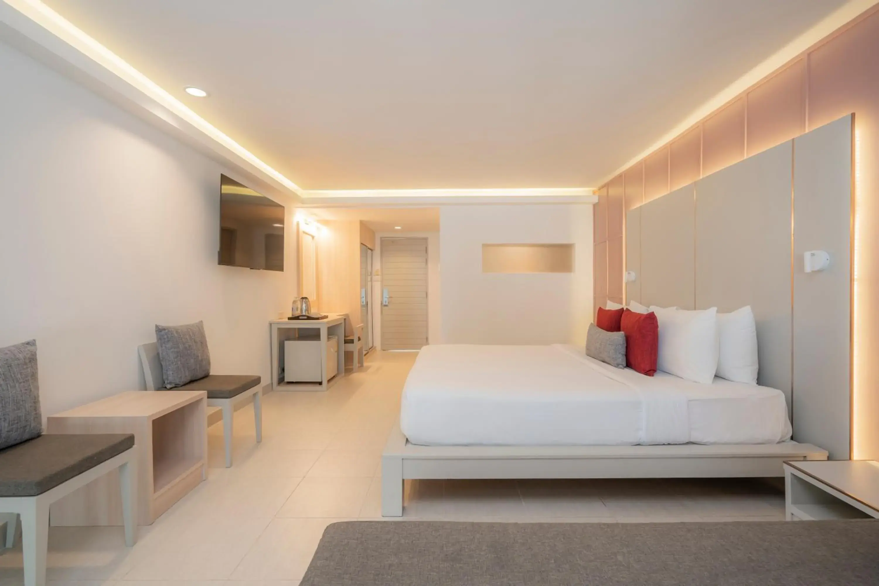 Deluxe Double Room - single occupancy in Sunshine Garden Resort Deluxe Double Room - single occupancy in Sunshine Garden Resort