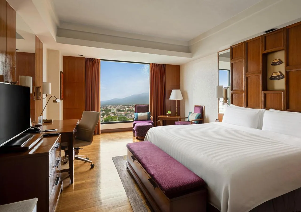 Bedroom, Bed in Shangri-La Chiang Mai