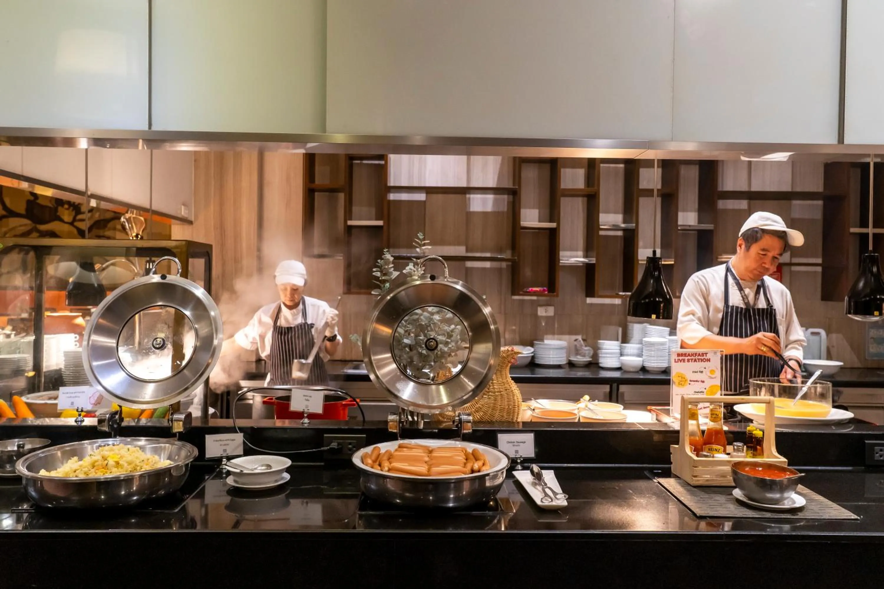 Breakfast in Century Park Hotel