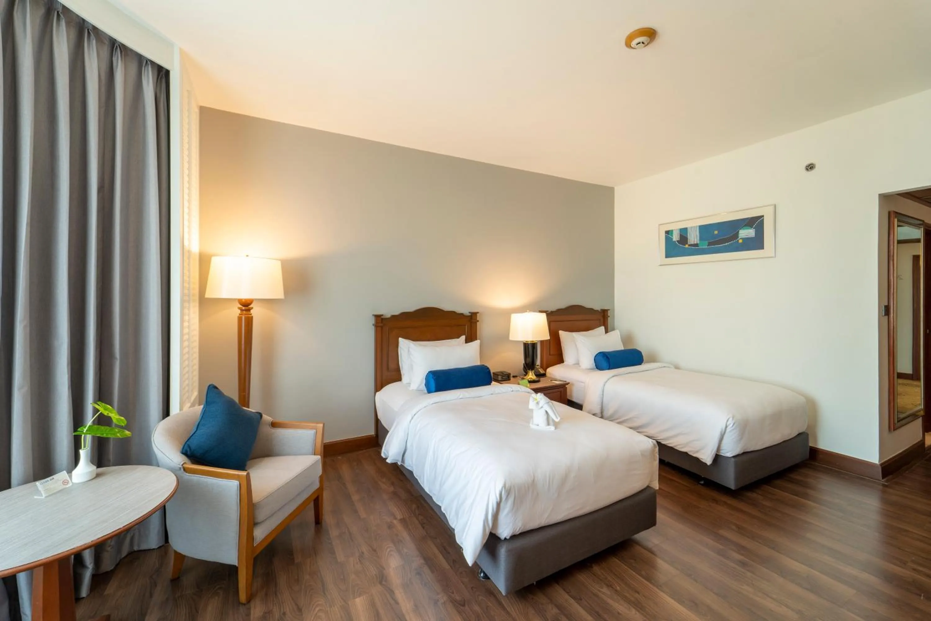 Bed in Century Park Hotel