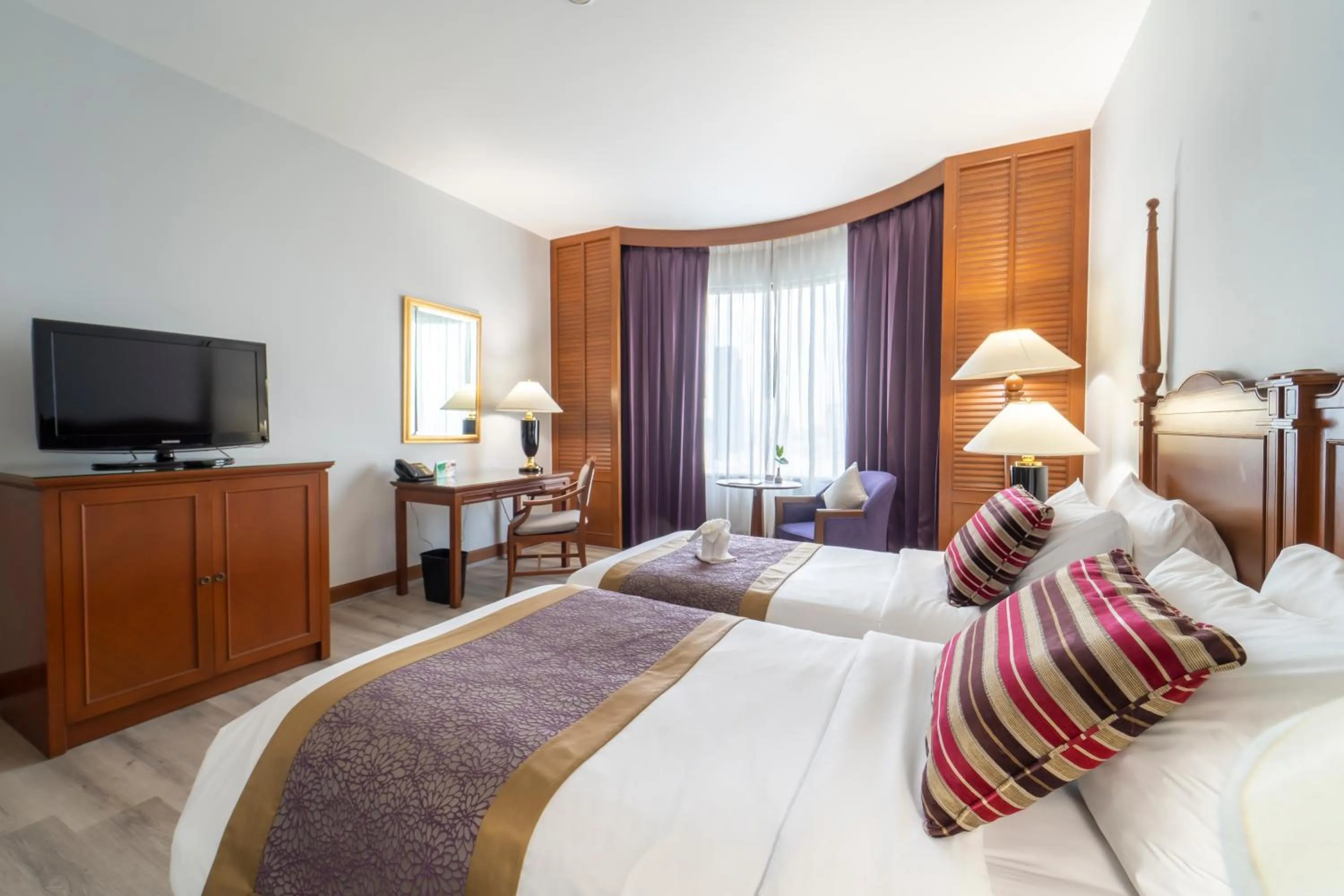 Bed in Century Park Hotel