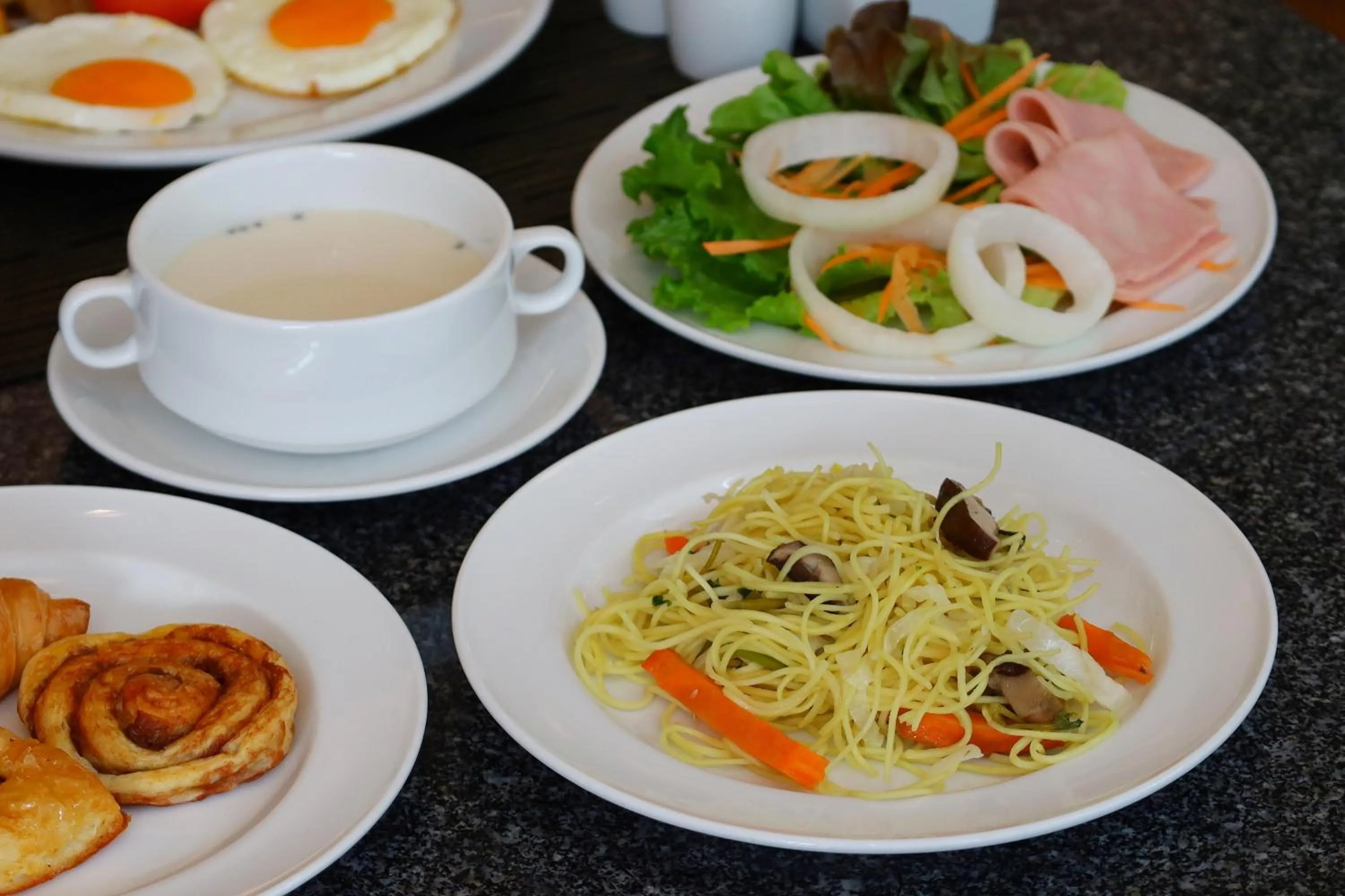 Breakfast in Century Park Hotel