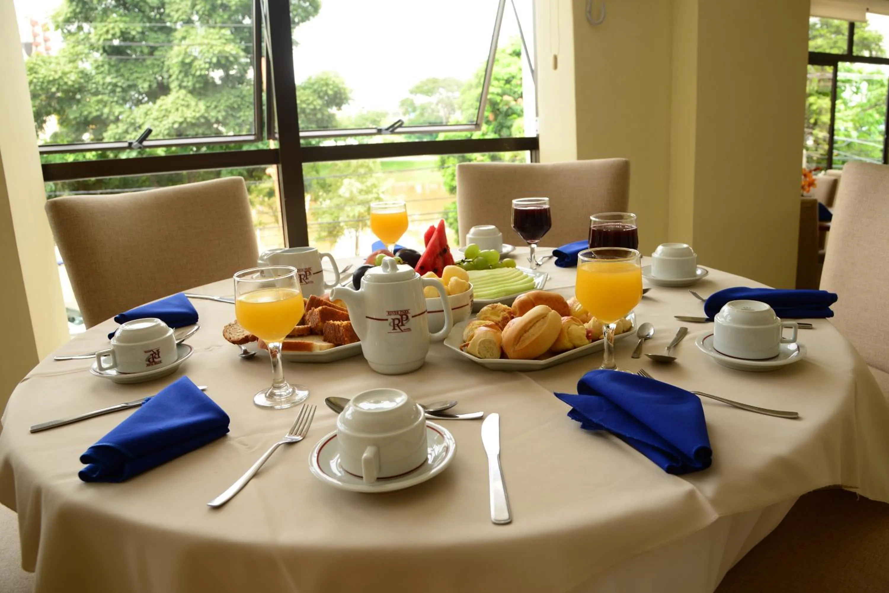 Breakfast in River Park Hotel