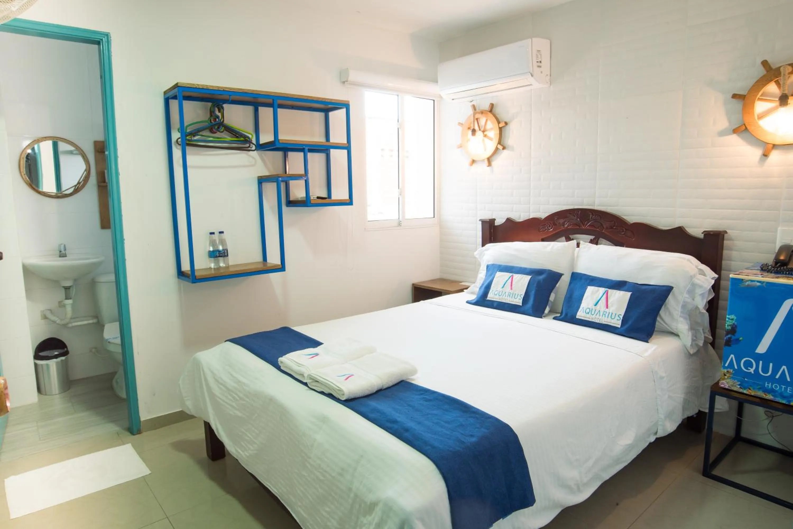 Photo of the whole room, Bed in Hotel Aquarius