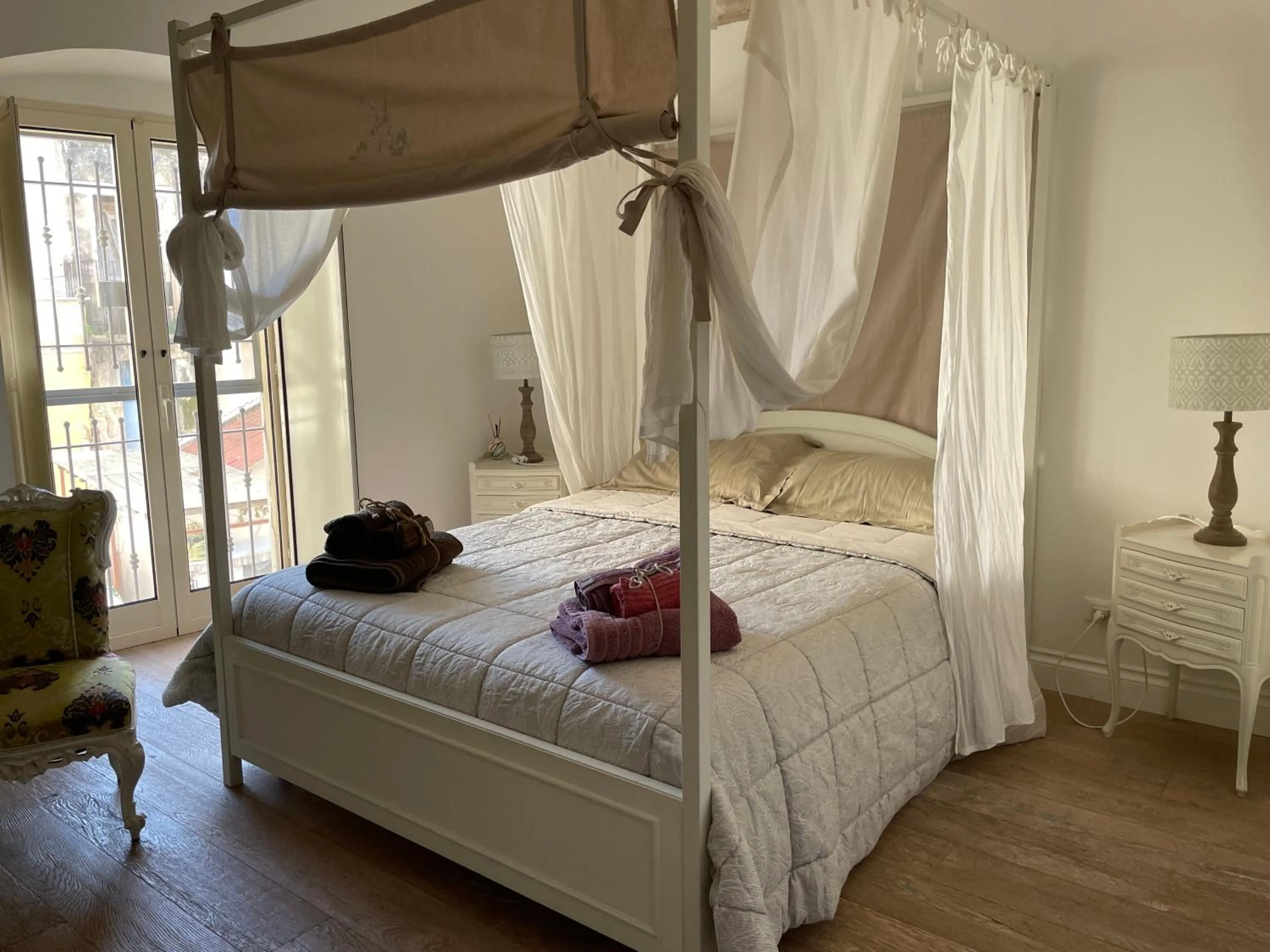 Bed in Palazzo Siena De Facendis