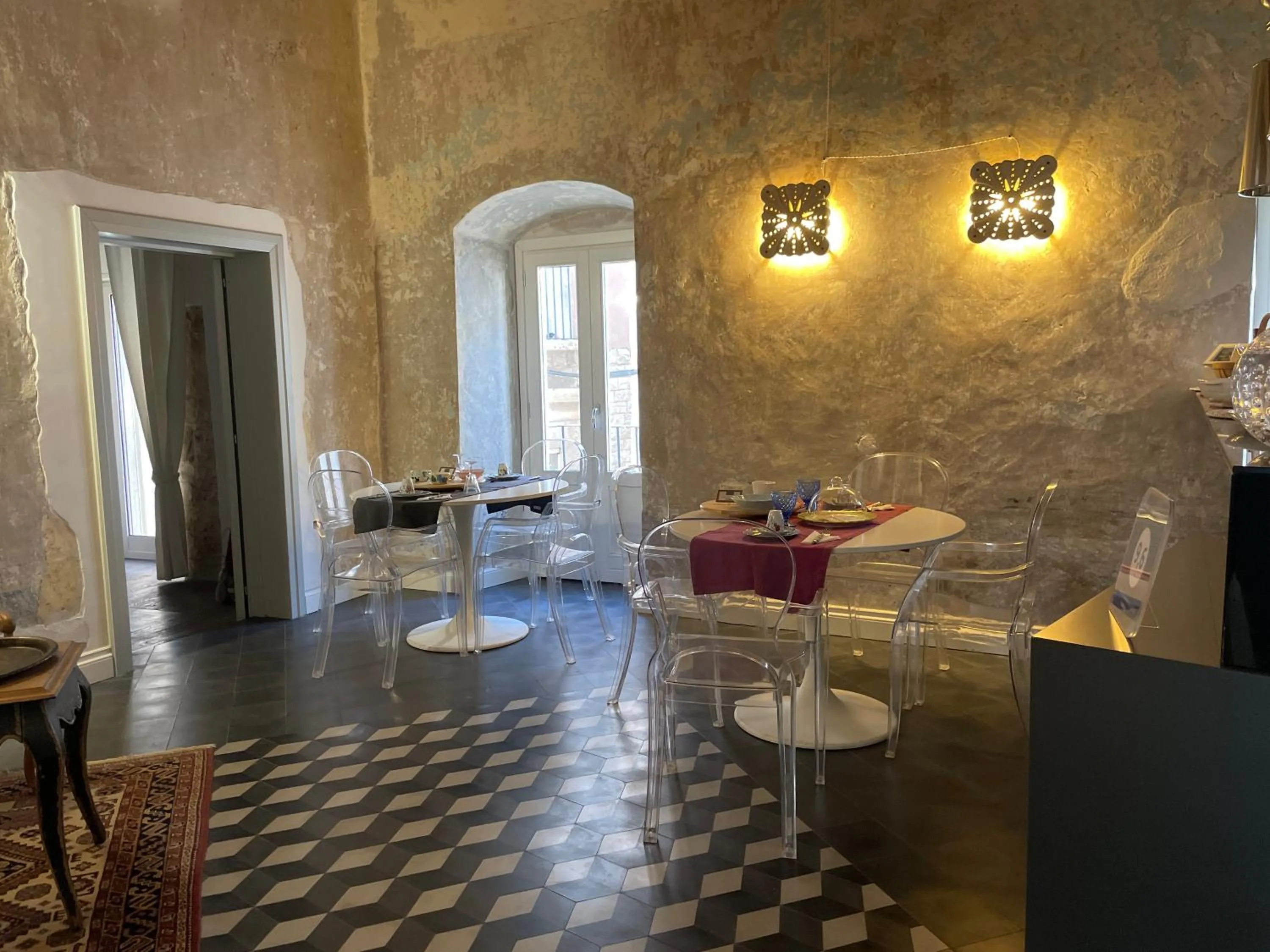 Seating area in Palazzo Siena De Facendis