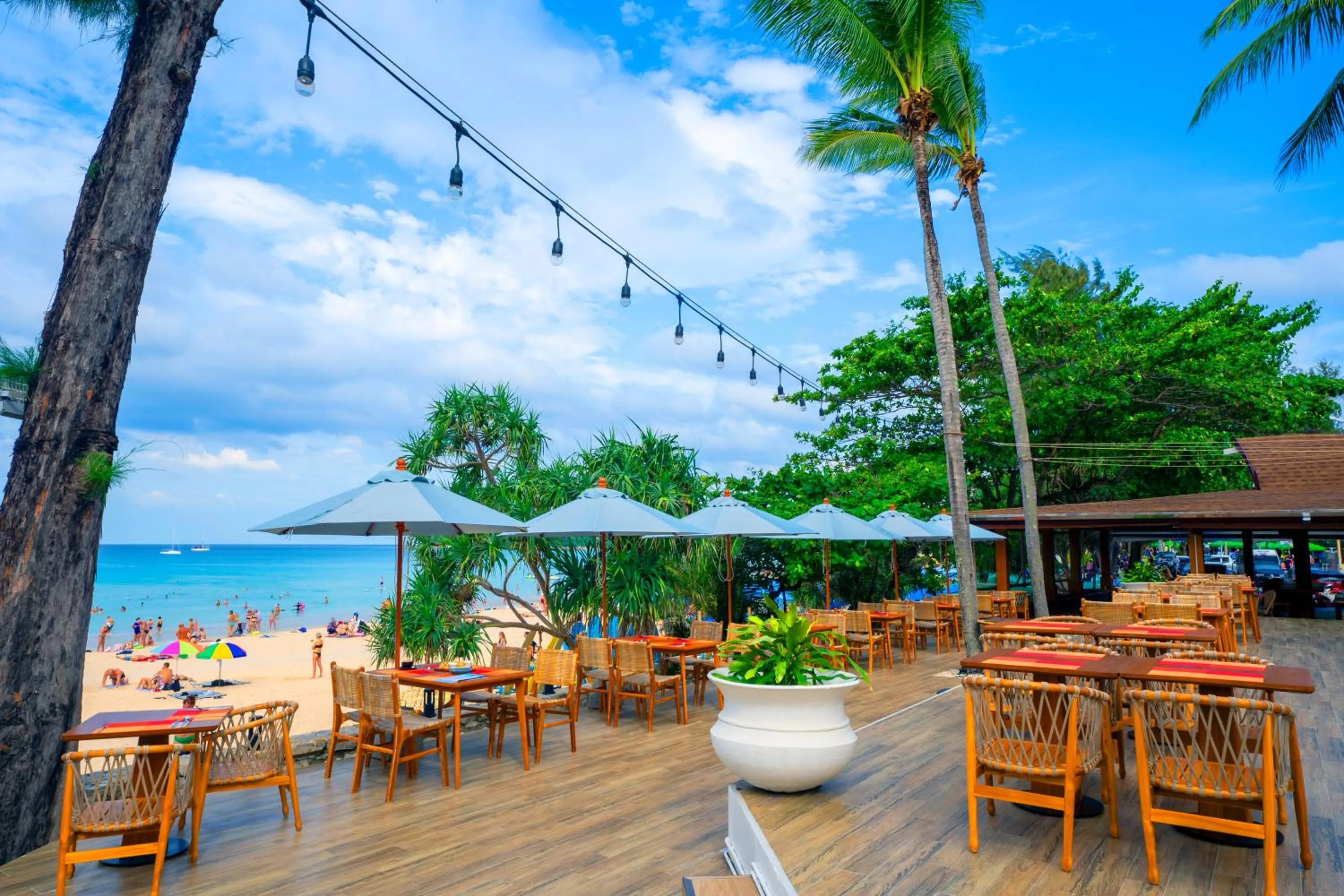 Restaurant/places to eat in Beyond Kata