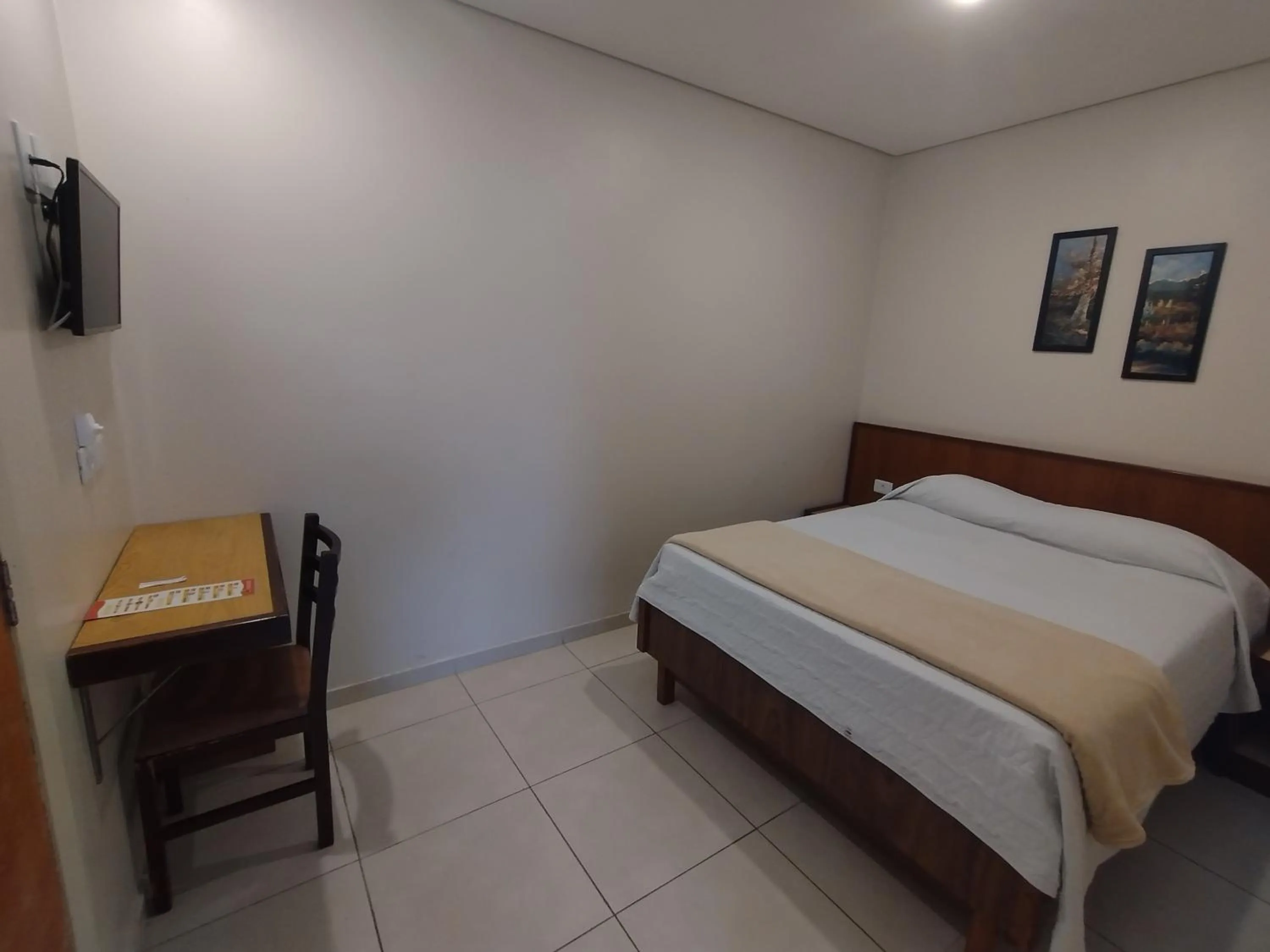 Bed in Hotel Plaza Olido