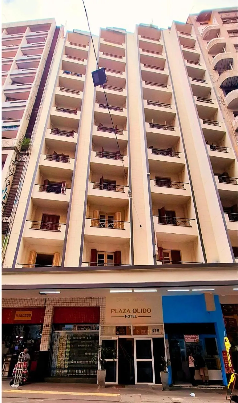 Property building in Hotel Plaza Olido