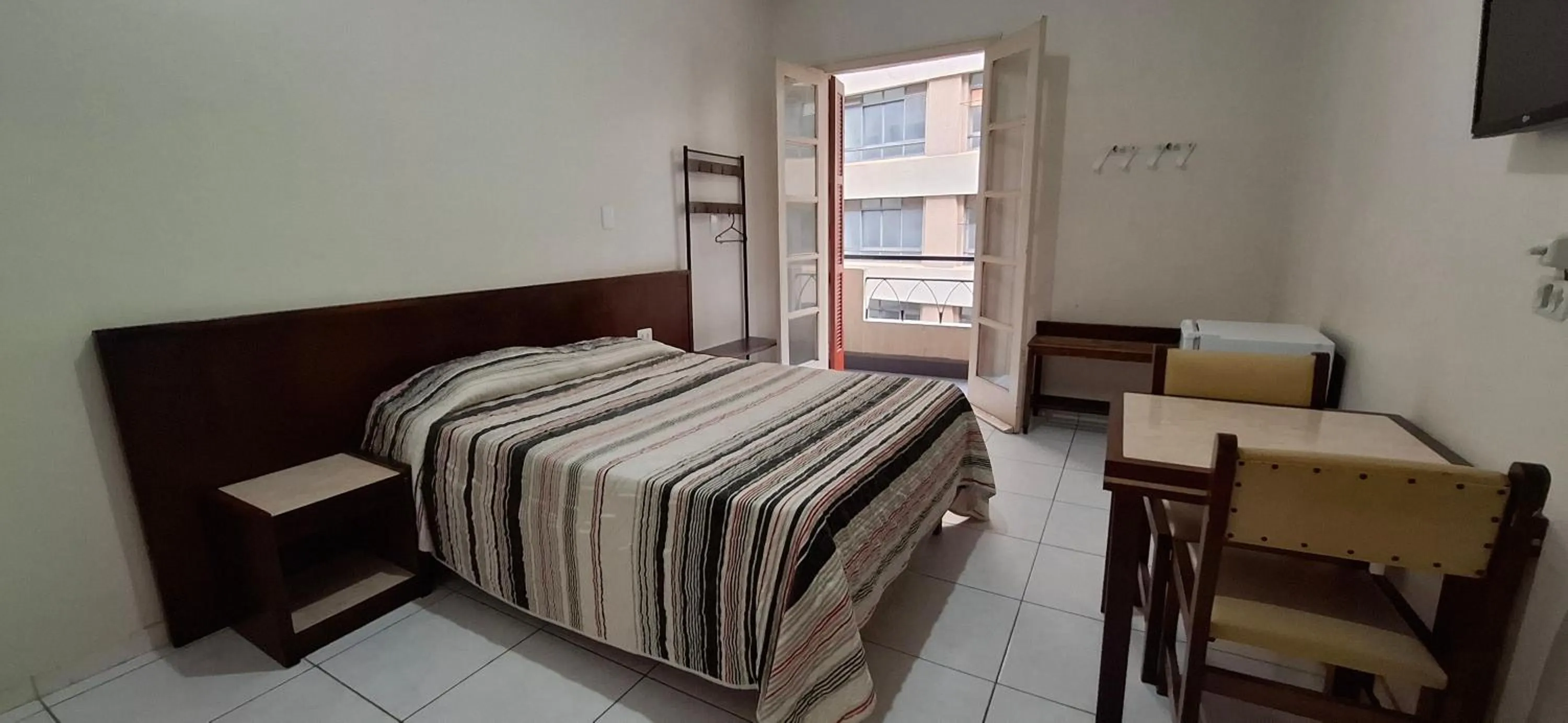 Bed in Hotel Plaza Olido