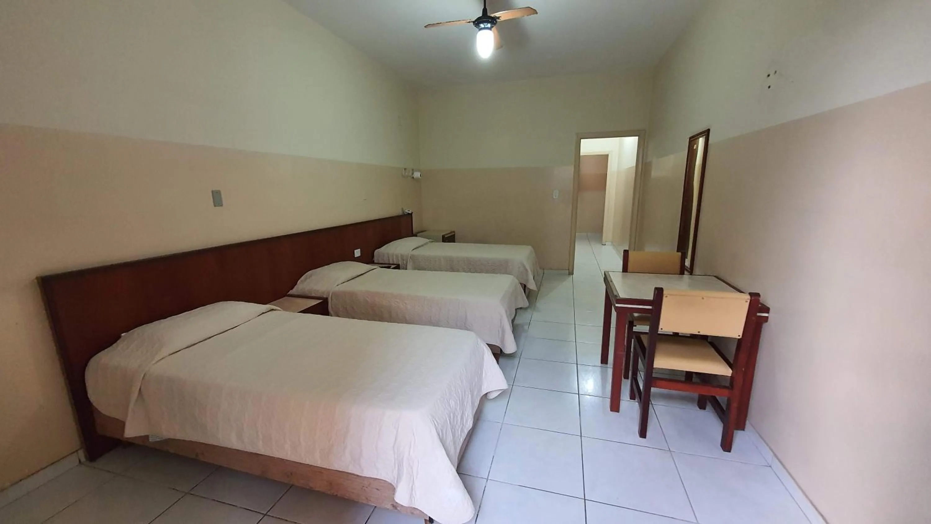 Bed in Hotel Plaza Olido