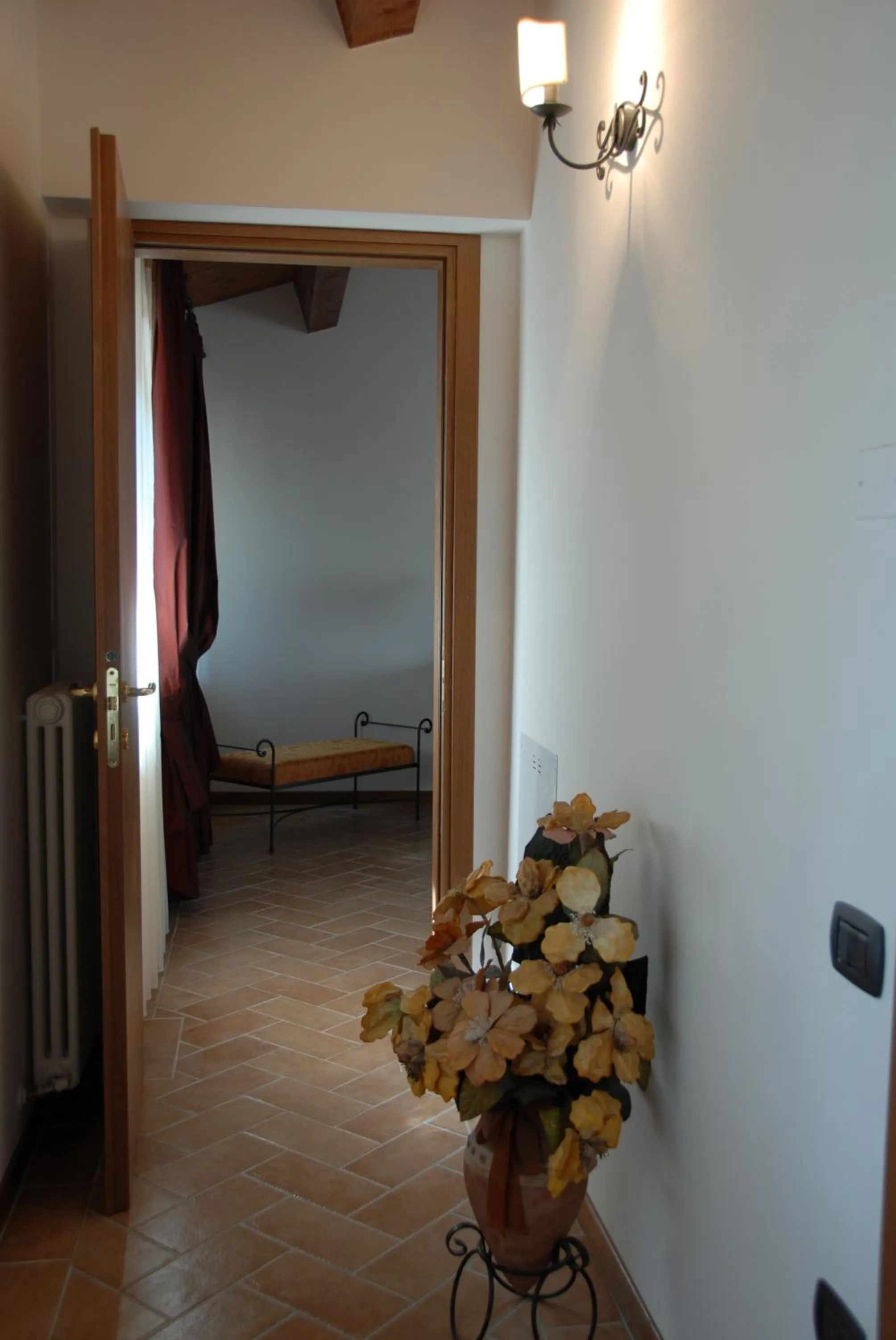 Decorative detail, Bed in Colleverde Country House & SPA Urbino