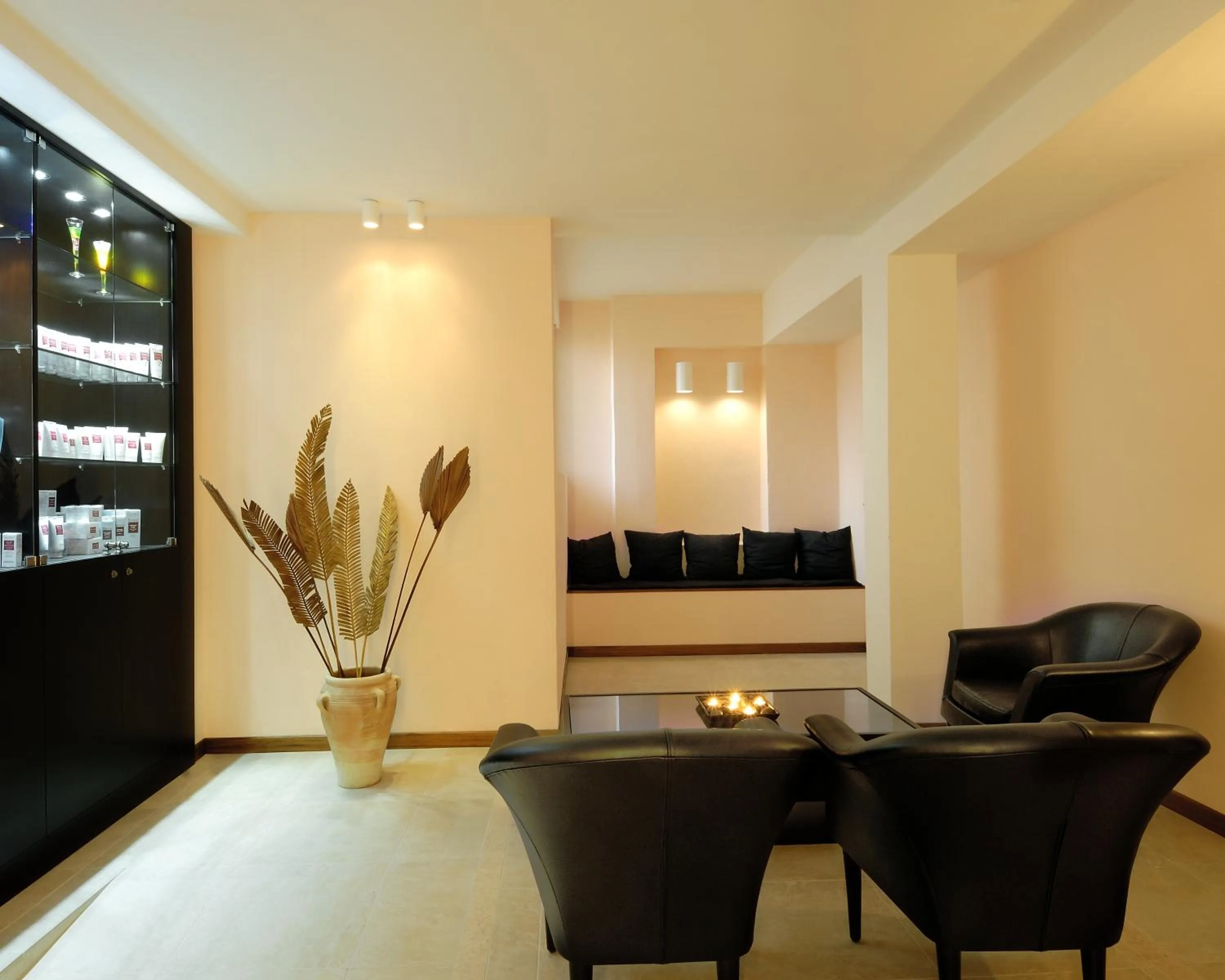 Lounge or bar in Colleverde Country House & SPA Urbino