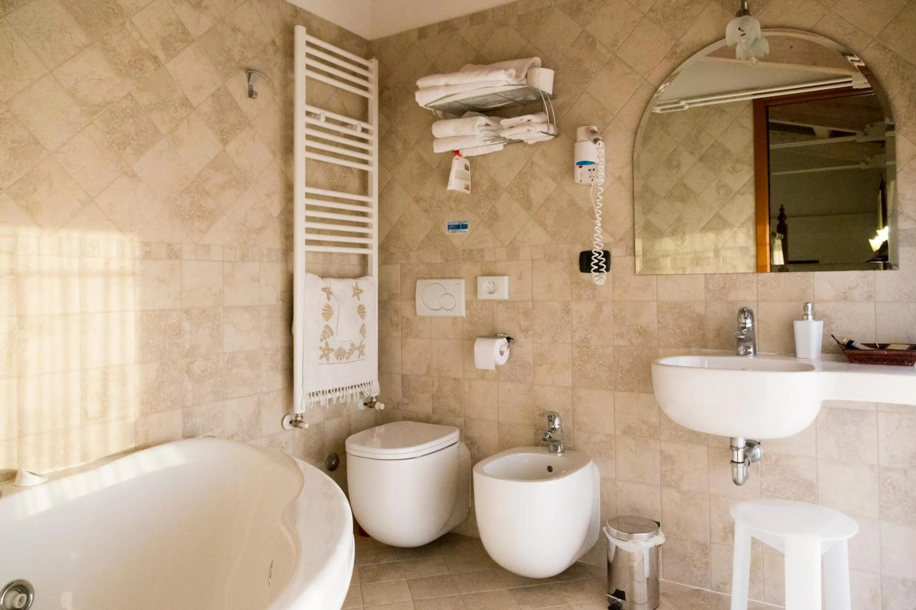 Bathroom in Colleverde Country House & SPA Urbino