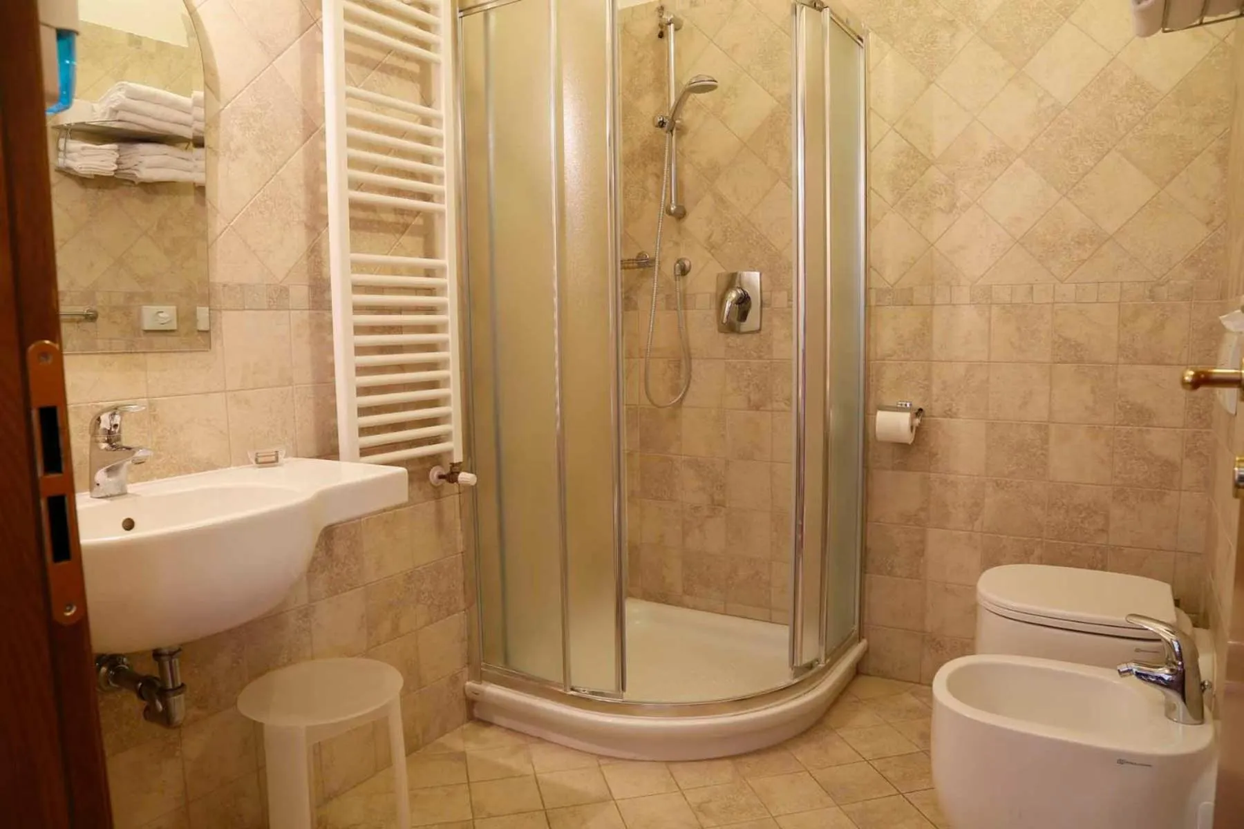 Bathroom in Colleverde Country House & SPA Urbino