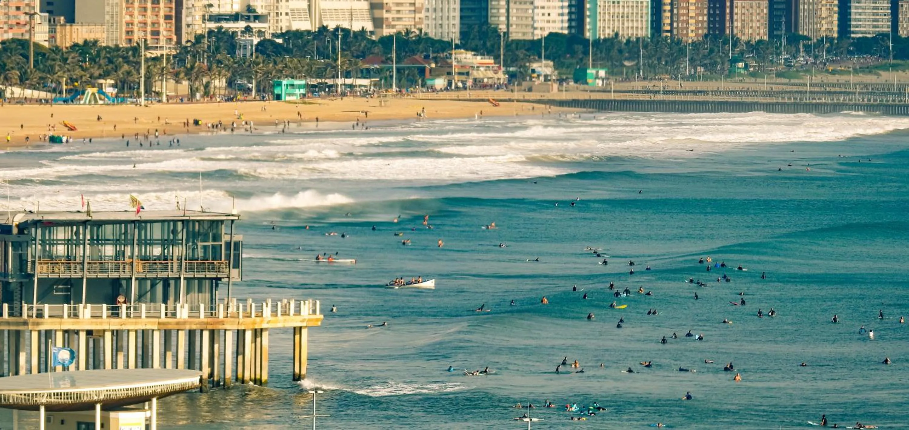 Beach in Point Waterfront Apartments