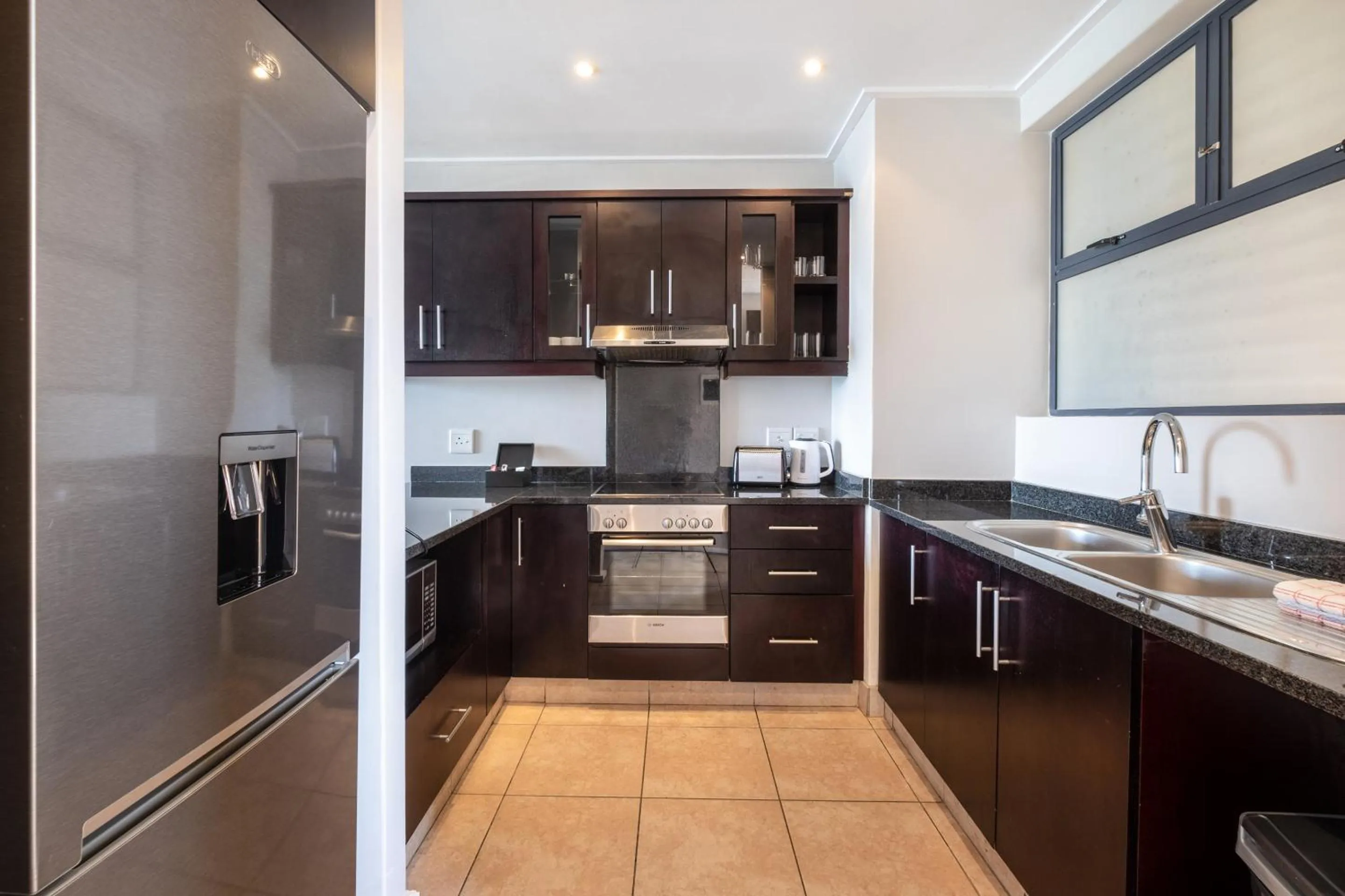 Kitchen or kitchenette in Point Waterfront Apartments