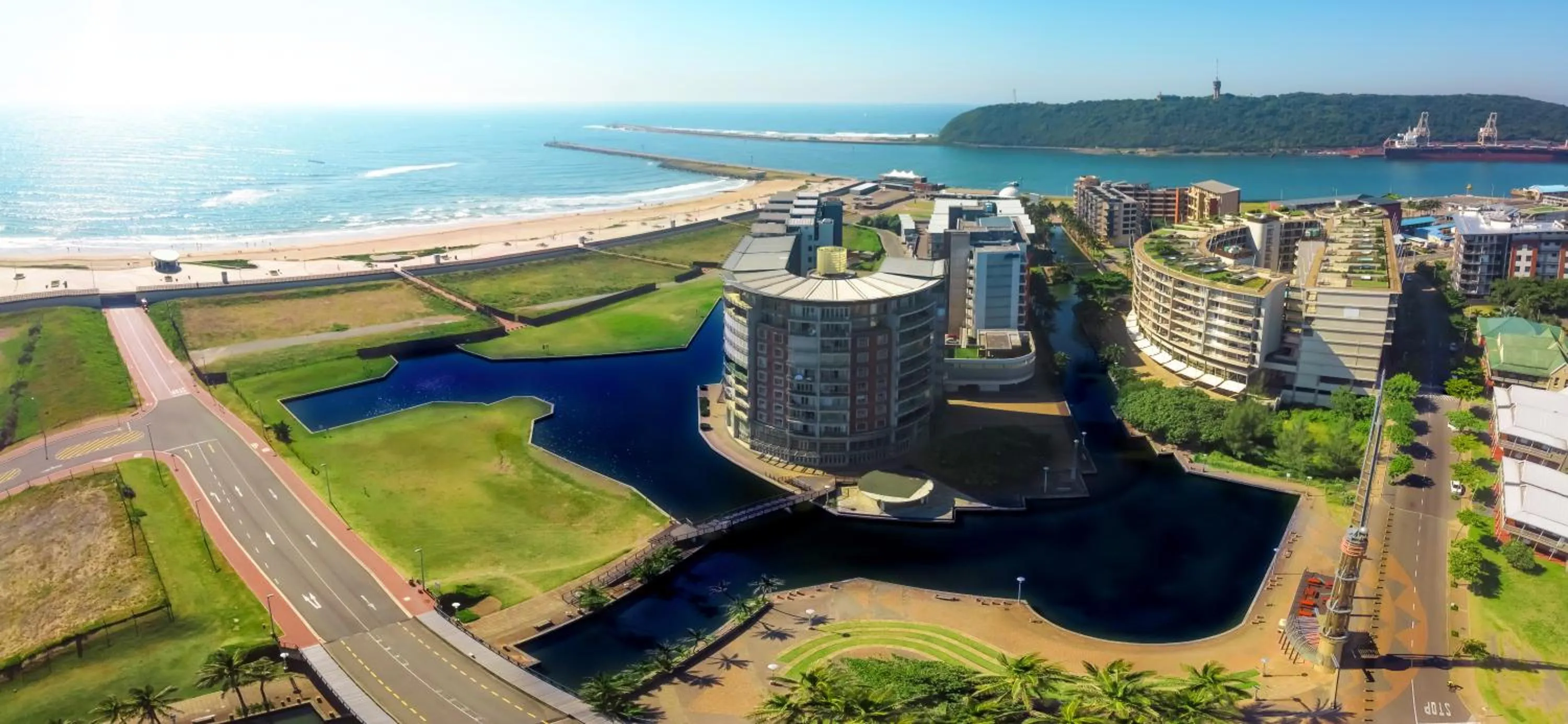 Property building in Point Waterfront Apartments