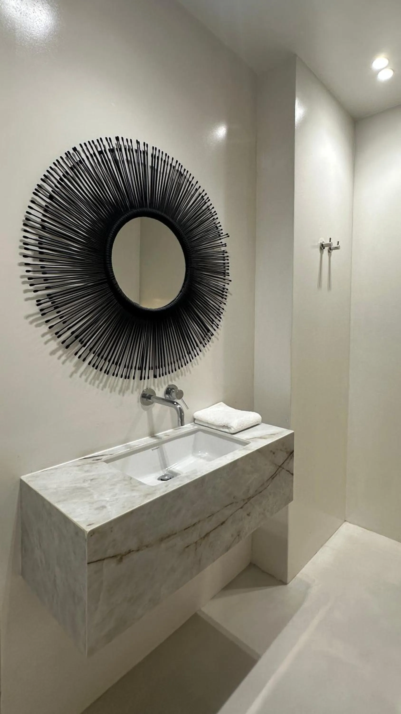 Point Waterfront Apartments