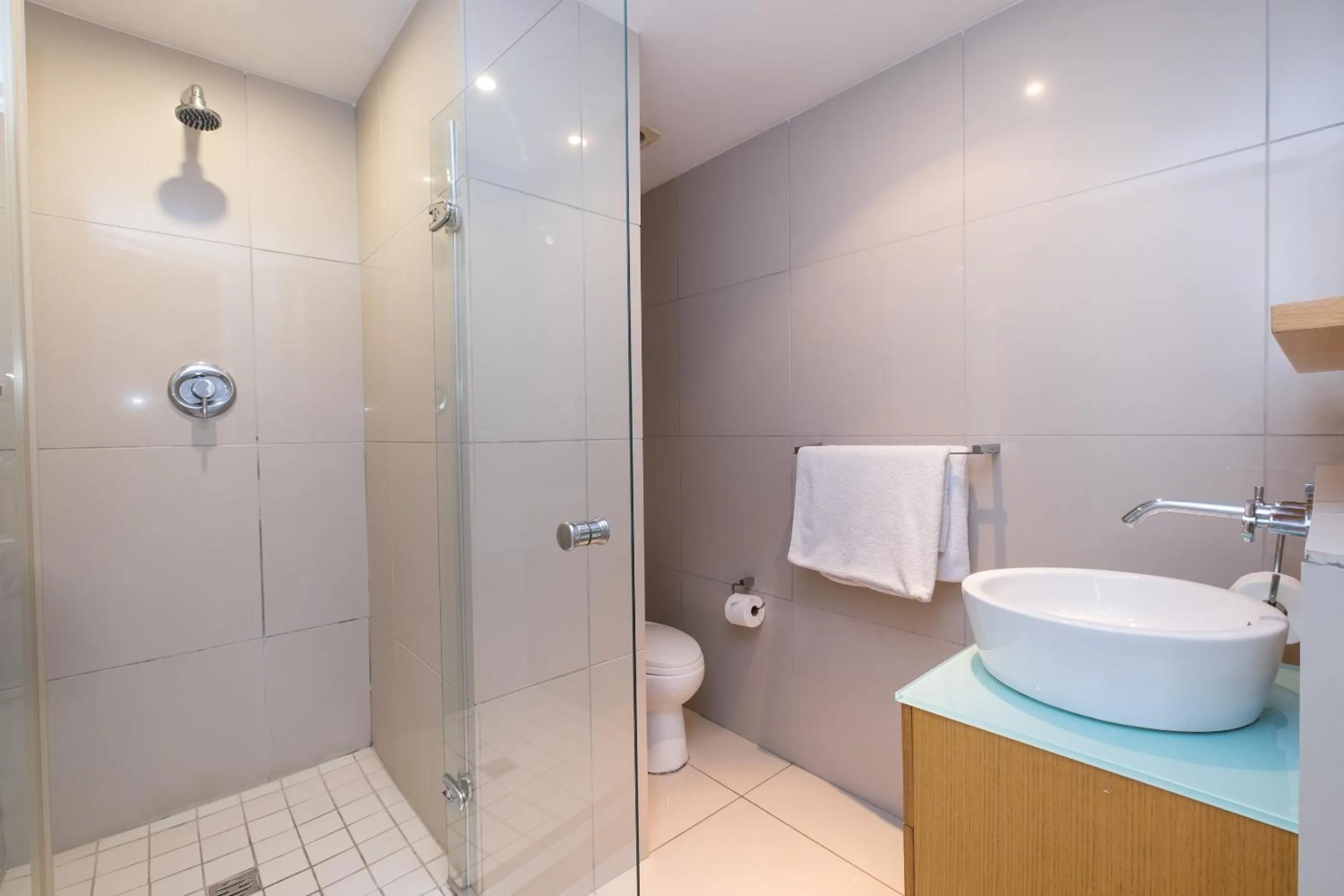 Bathroom in Point Waterfront Apartments