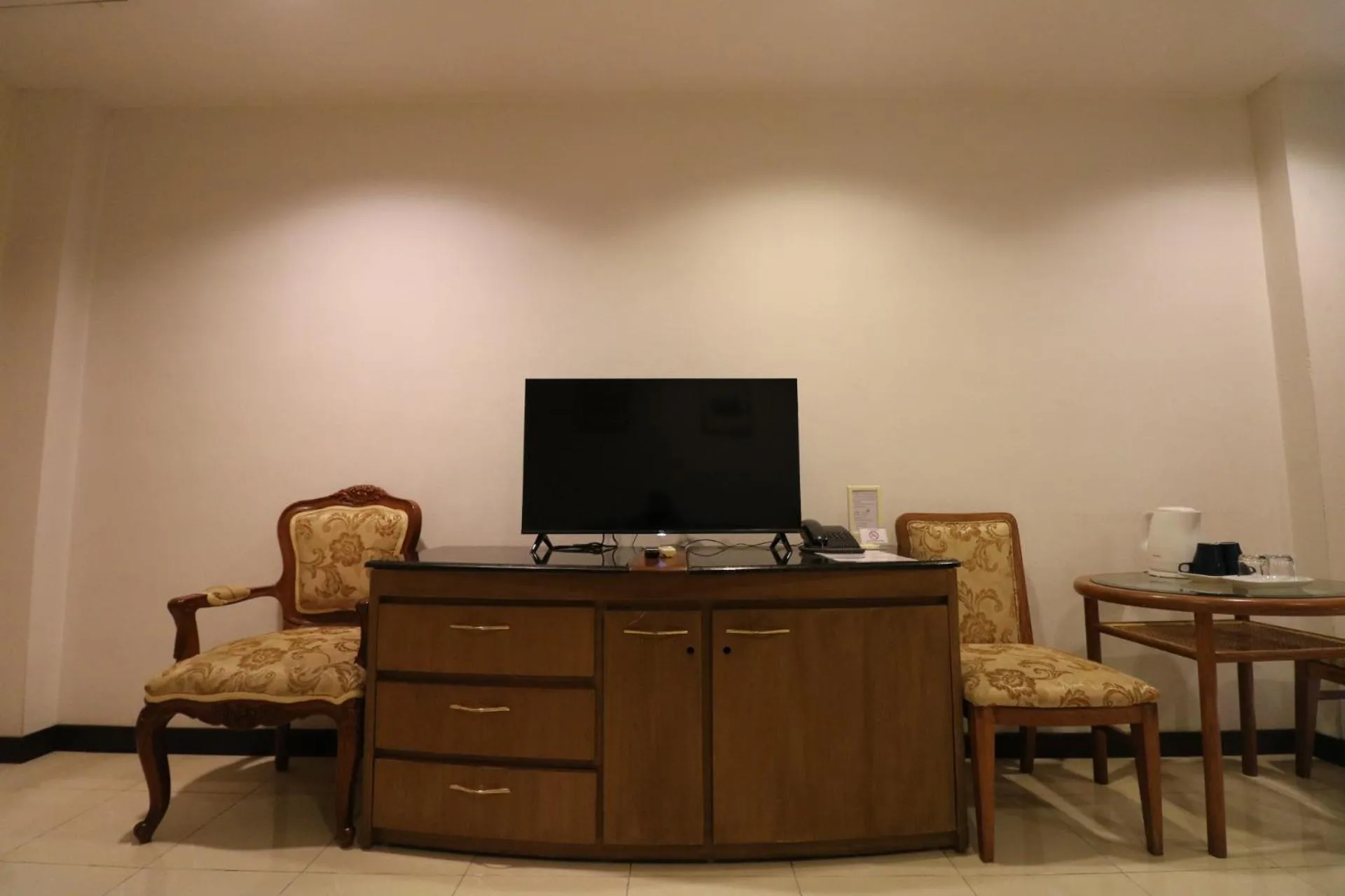 Seating area in JL Bangkok Hotel