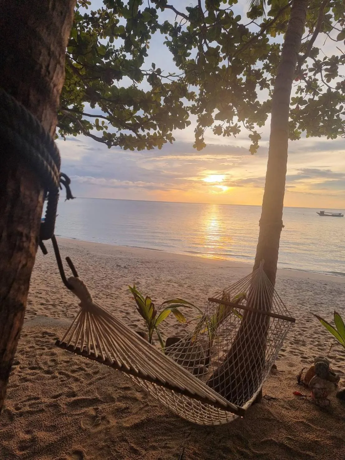 Beach in The Hideaway Pariya Haad Yuan Ko Pha-ngan