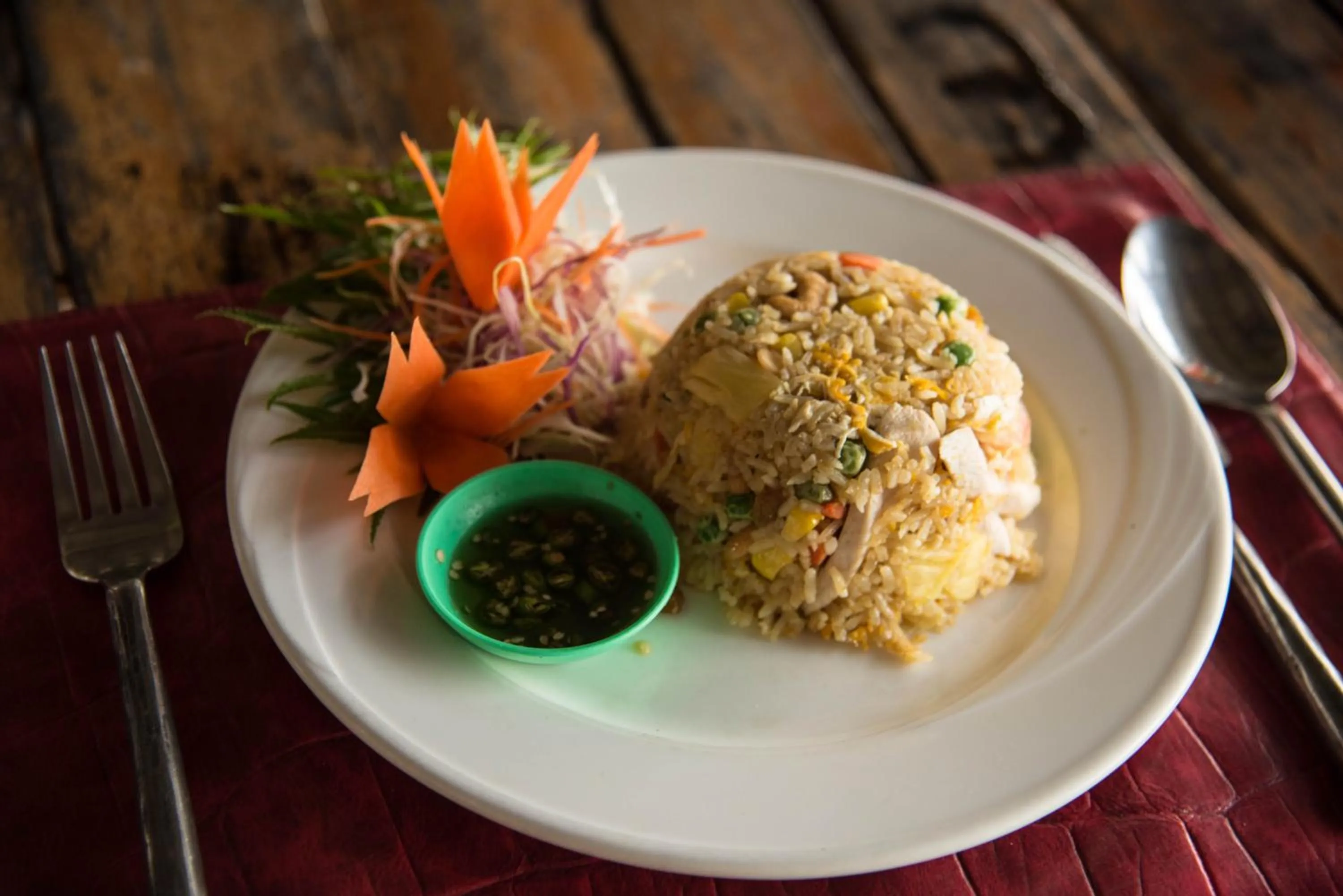 Food in The Hideaway Pariya Haad Yuan Ko Pha-ngan