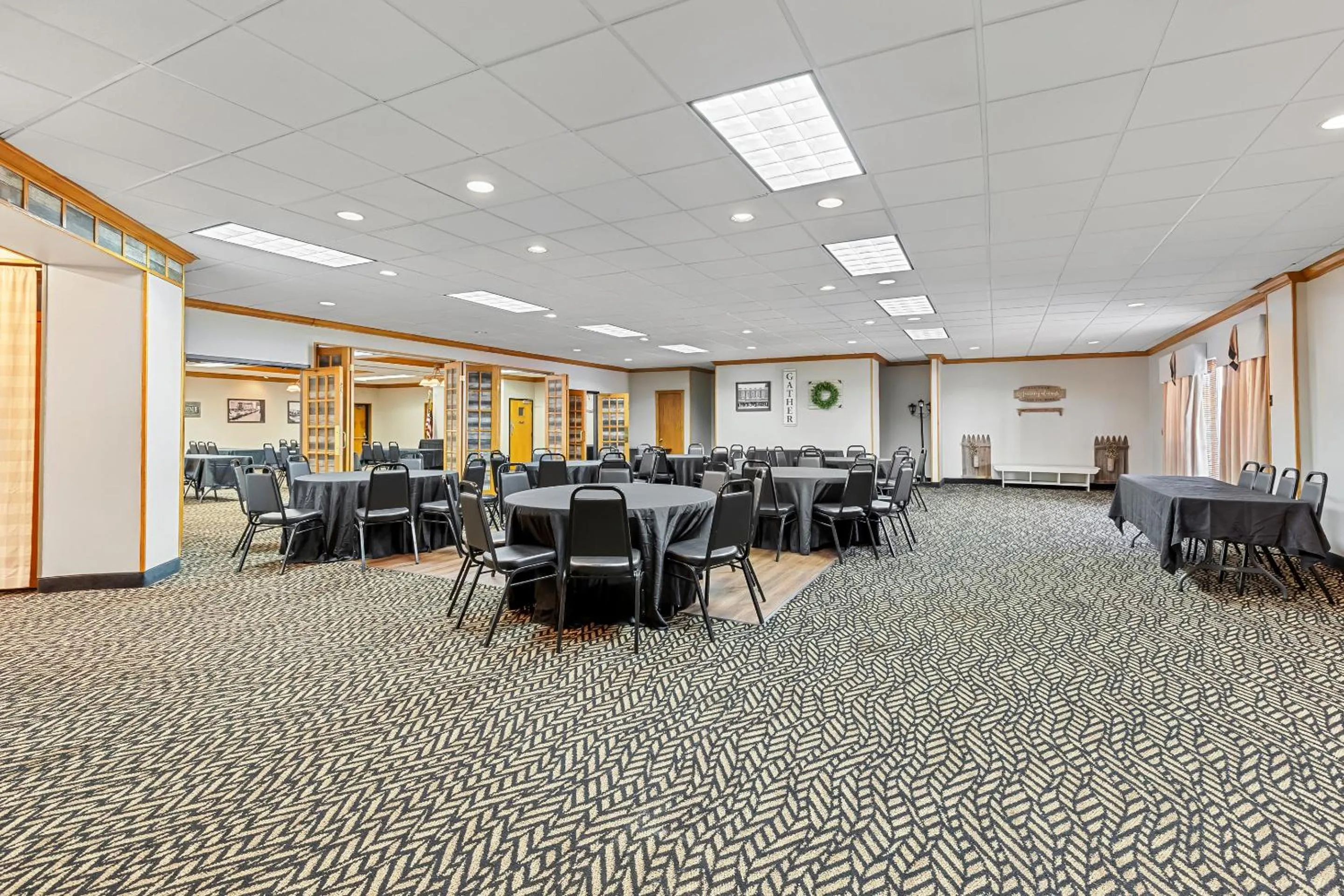 Meeting/conference room in Red Roof Inn Cambridge, OH