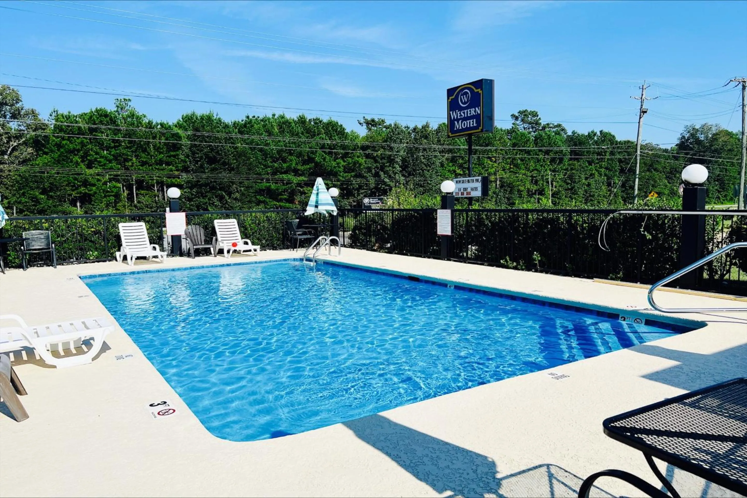 Swimming pool in Western Motel, Thomasville