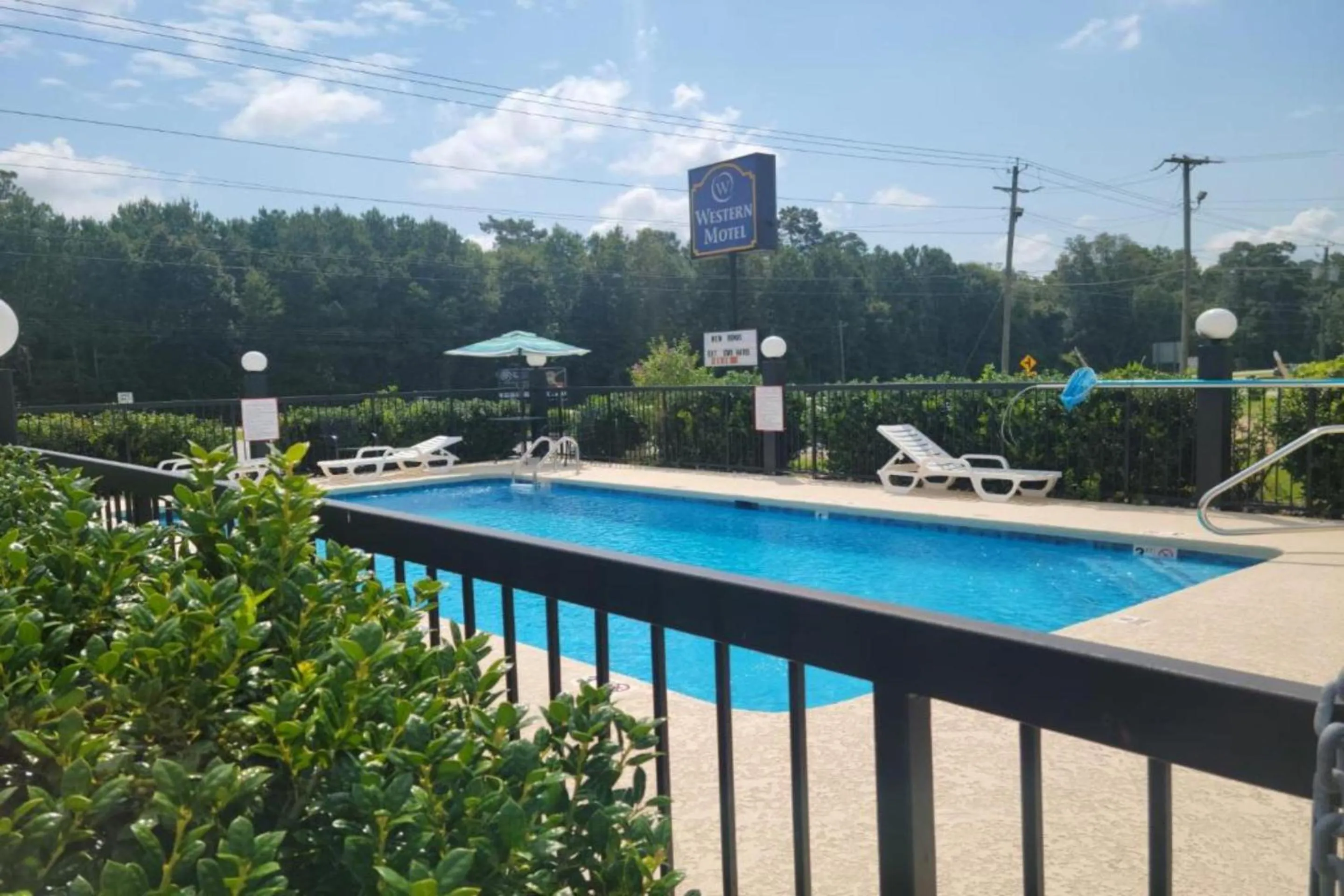 Swimming pool in Western Motel, Thomasville