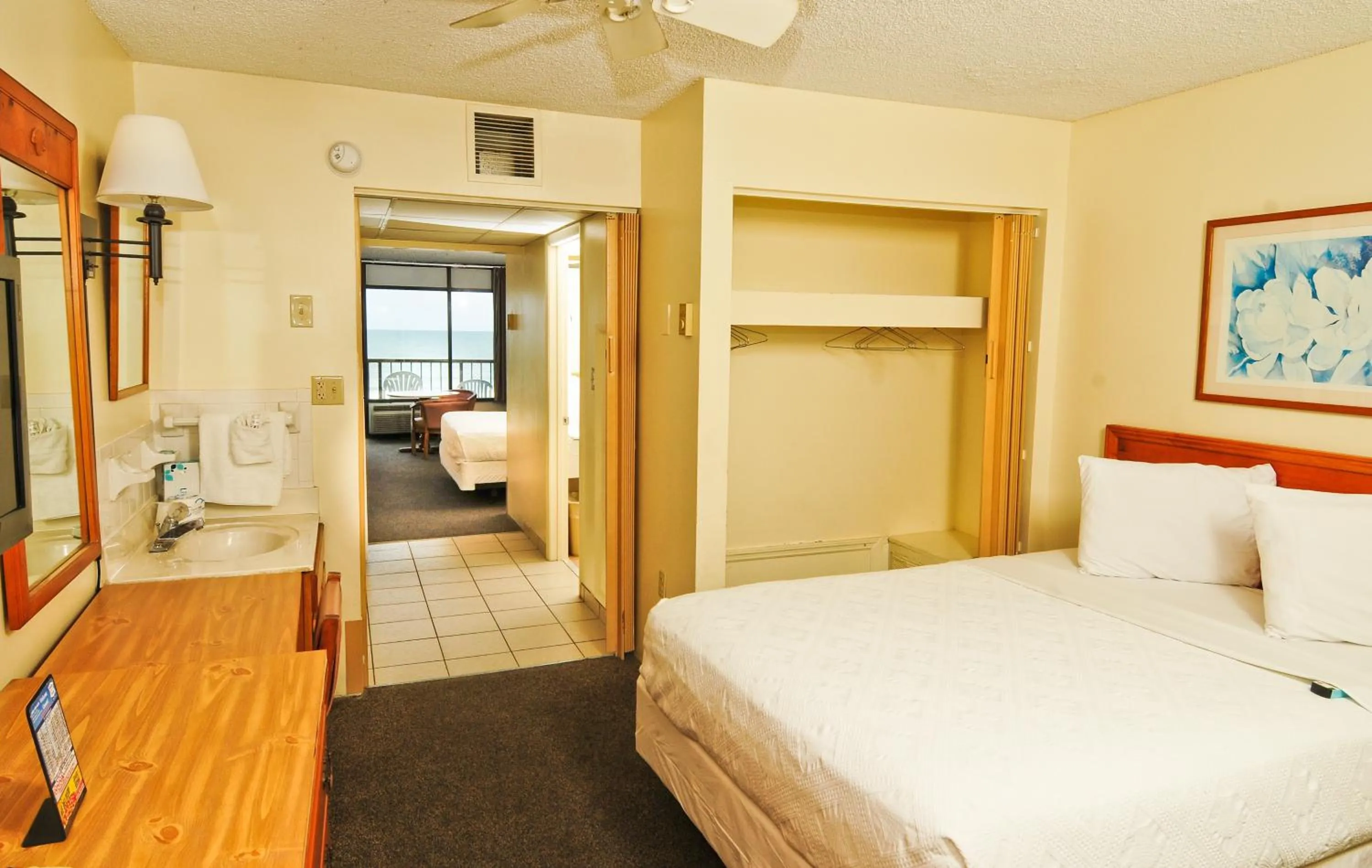 Bed in Holiday Sands South