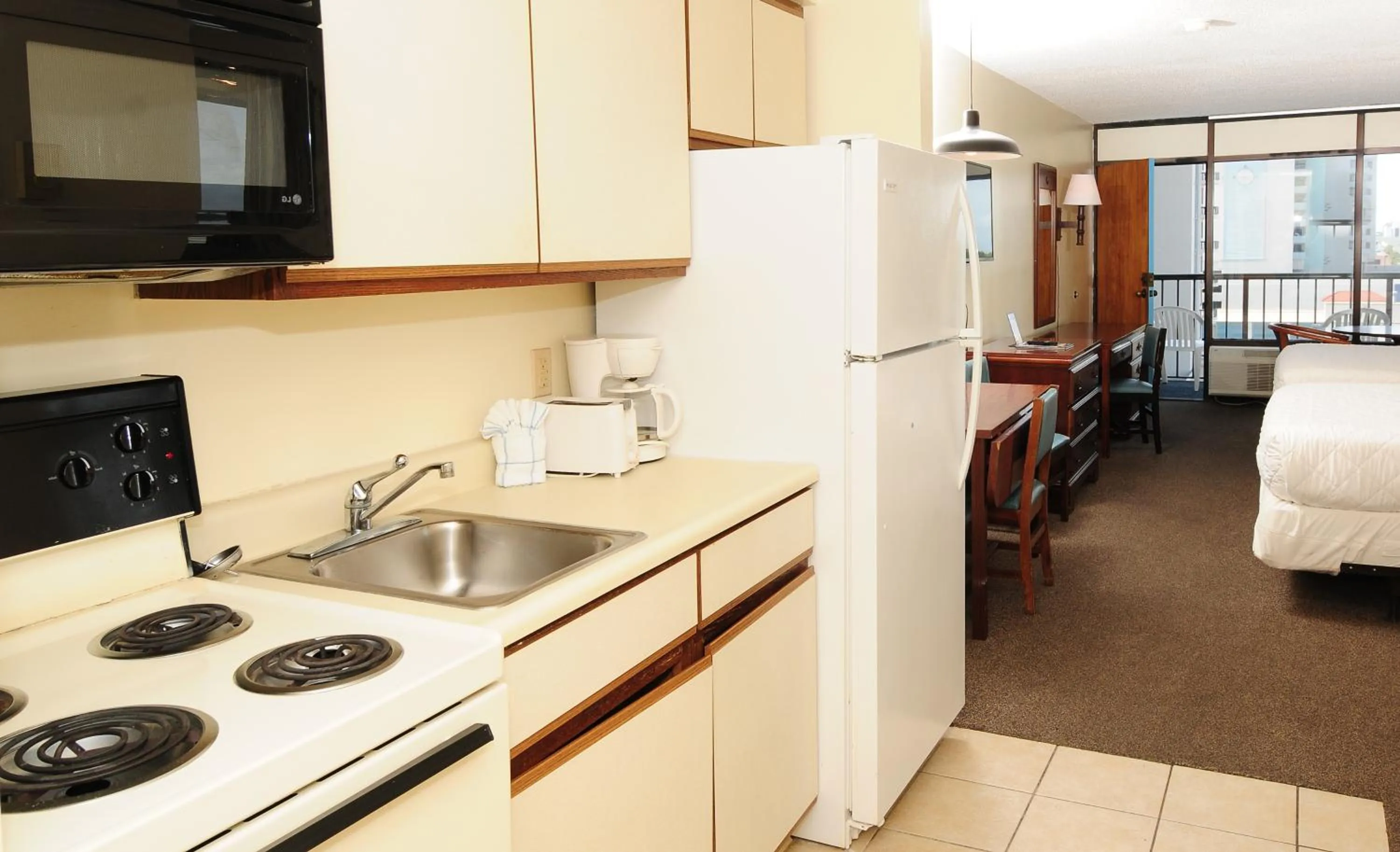 Bed in Holiday Sands South