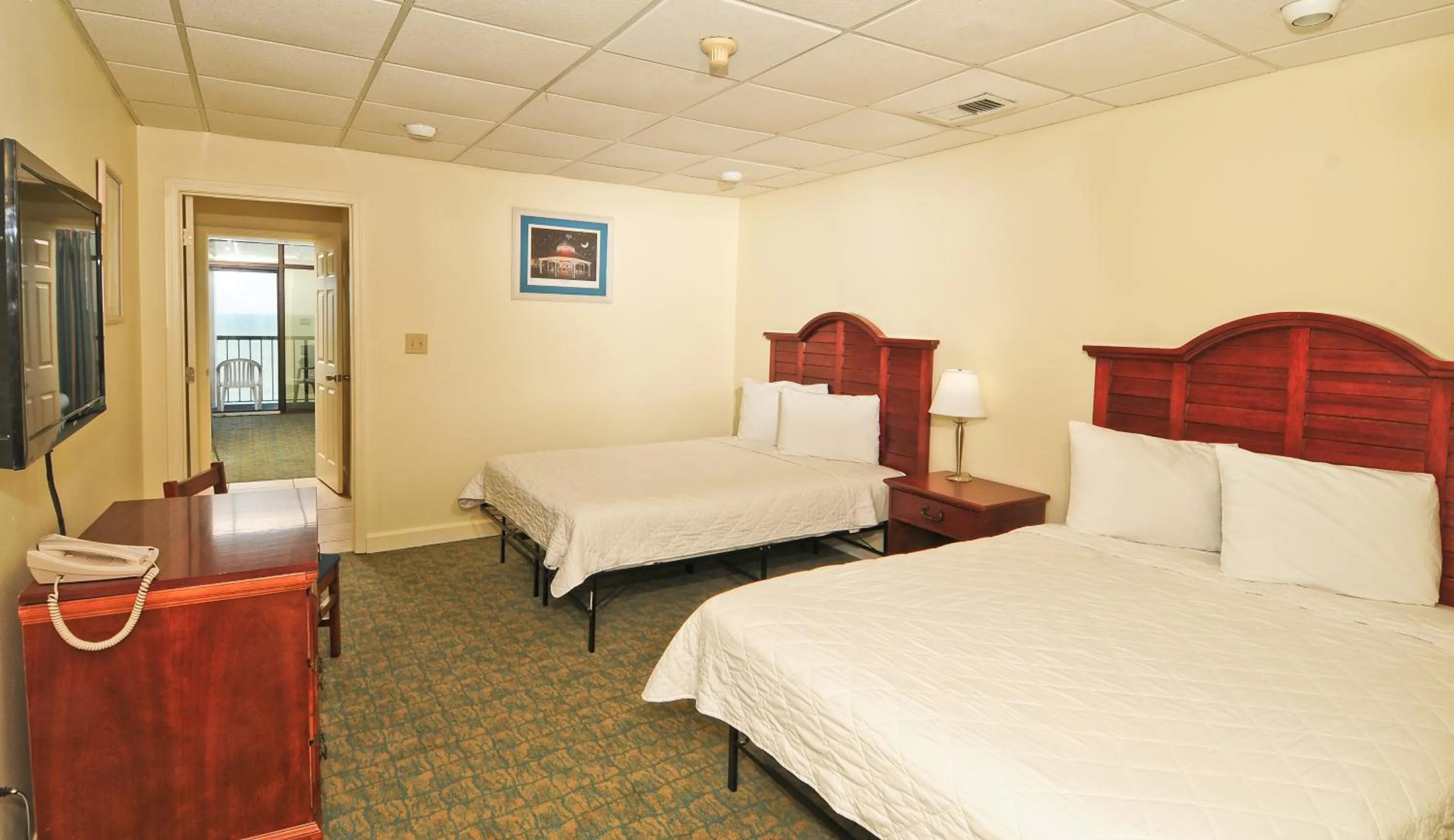 Bed in Holiday Sands South