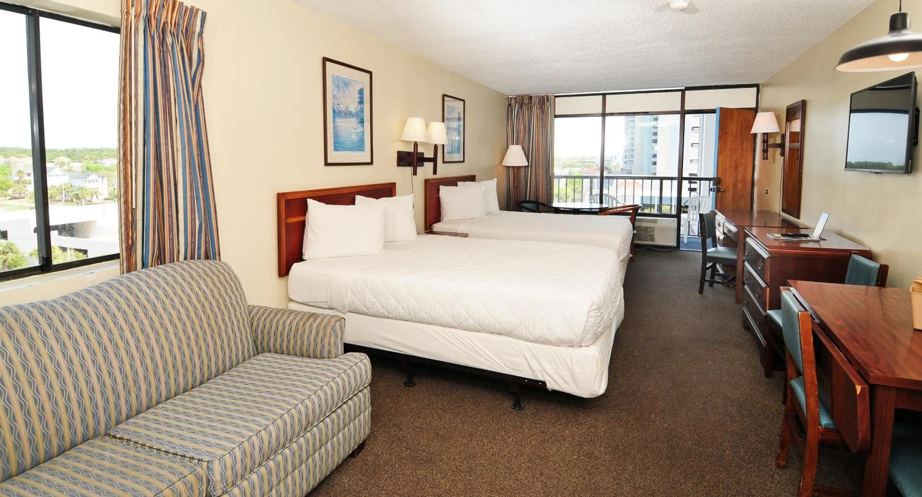 Bed in Holiday Sands South