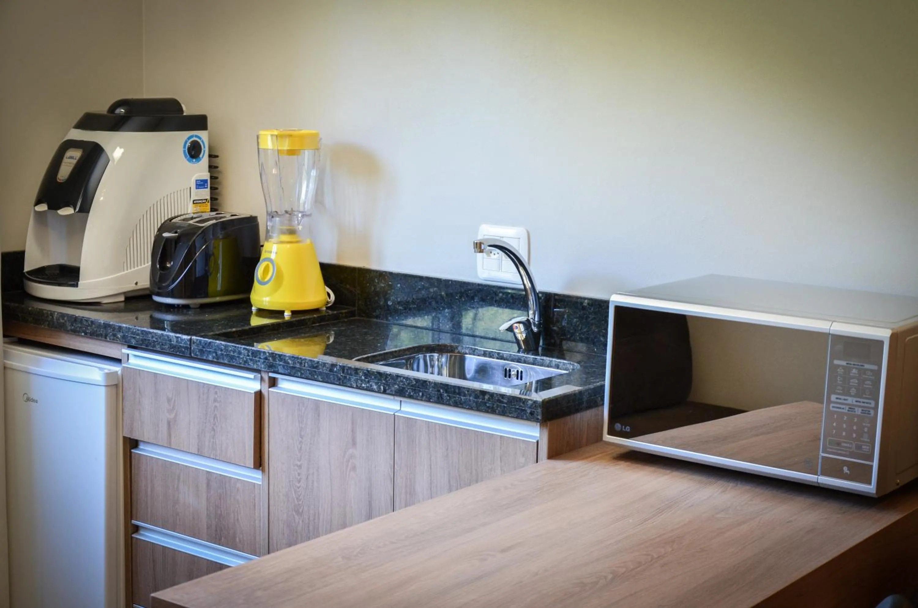 Kitchen or kitchenette in Viena Flats