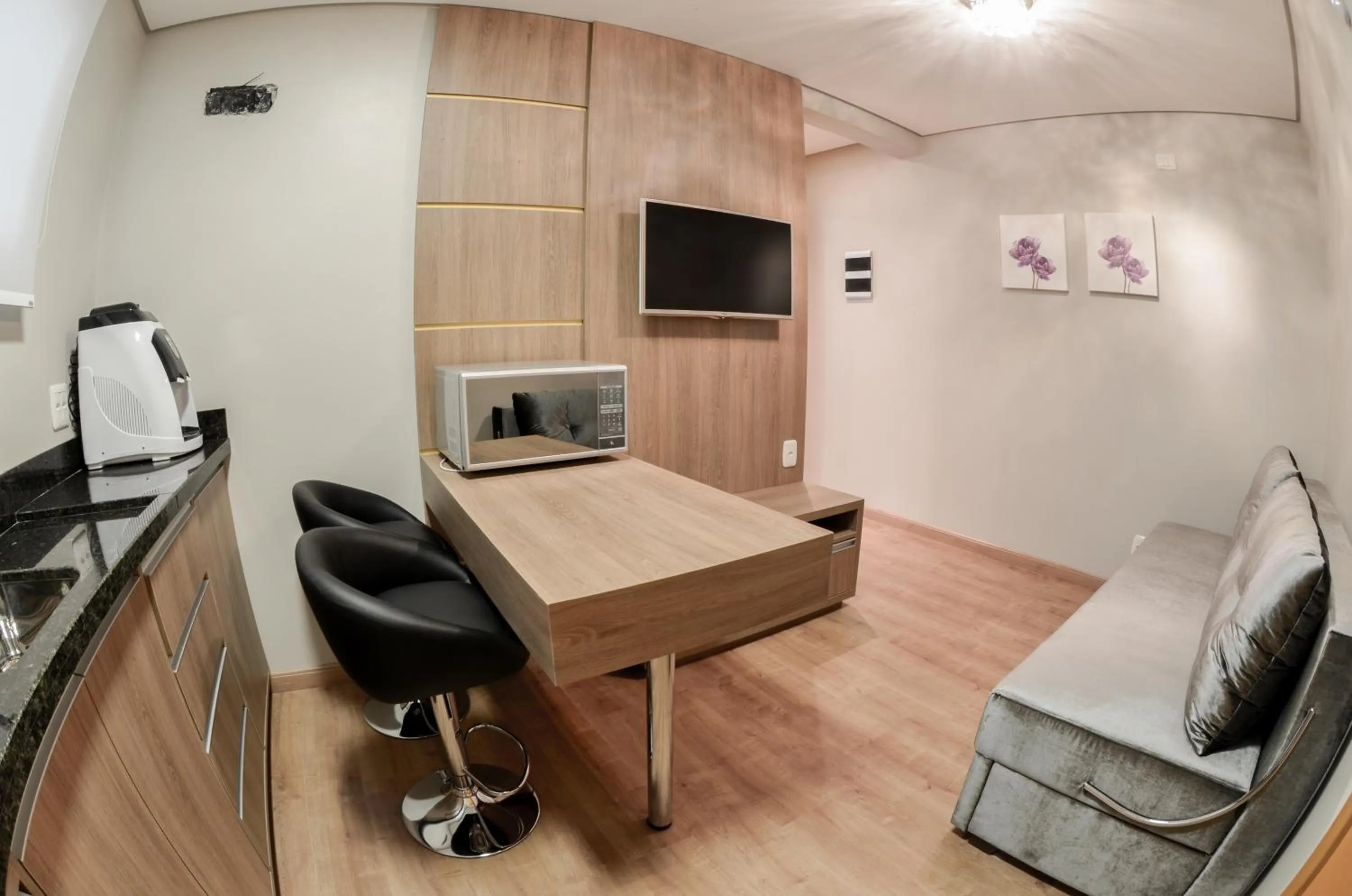 Kitchen or kitchenette in Viena Flats