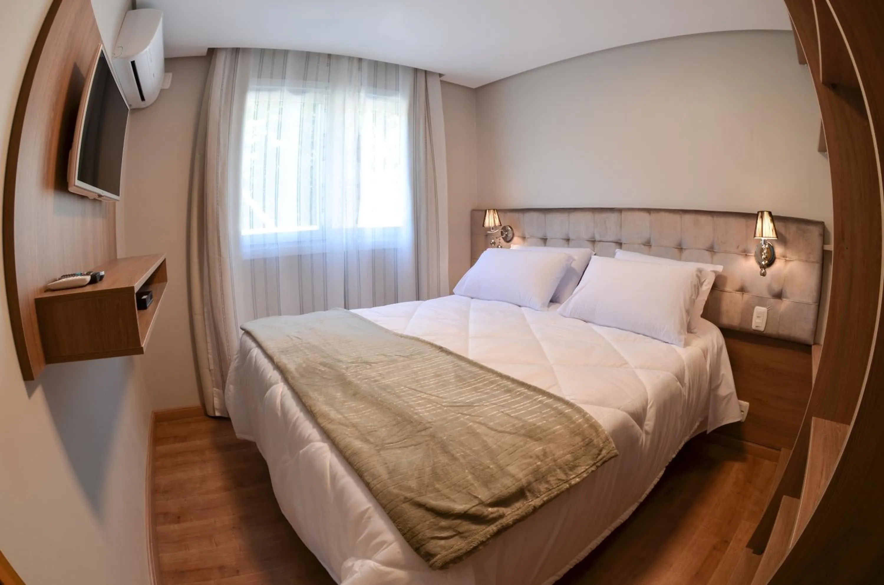 Bedroom, Bed in Viena Flats