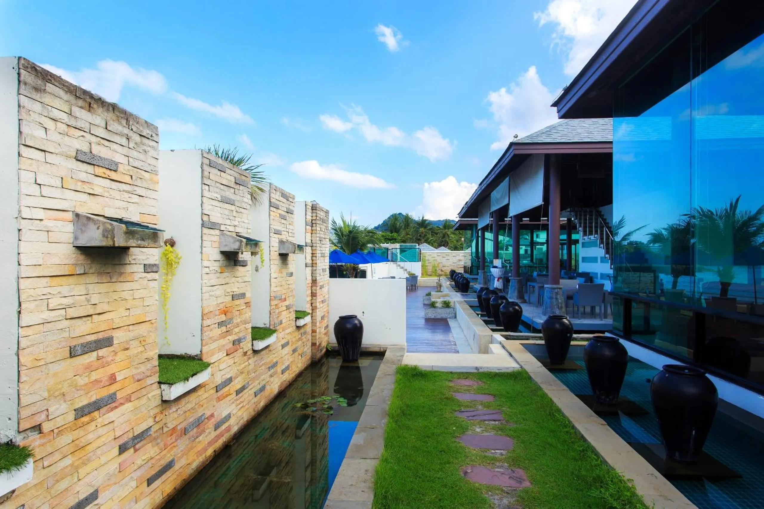 Restaurant/places to eat in Samui Resotel Beach Resort