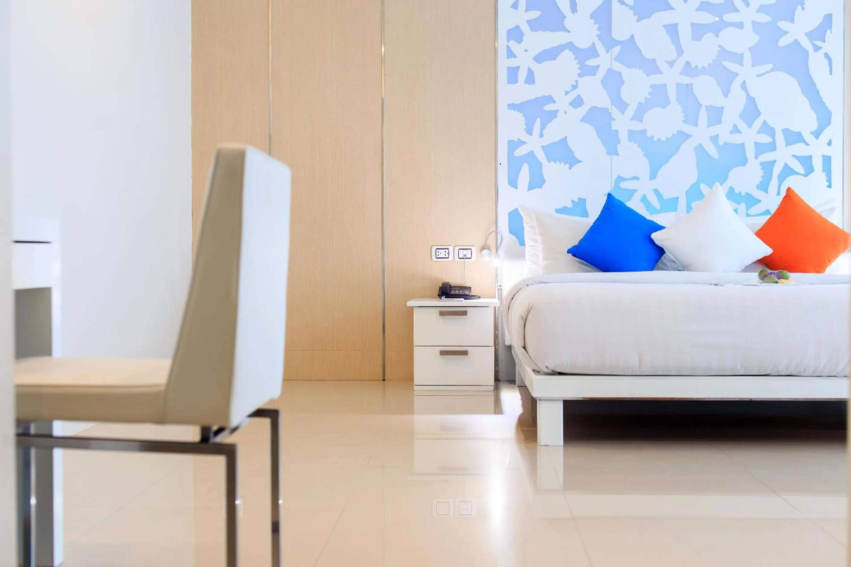 Photo of the whole room, Bed in Samui Resotel Beach Resort