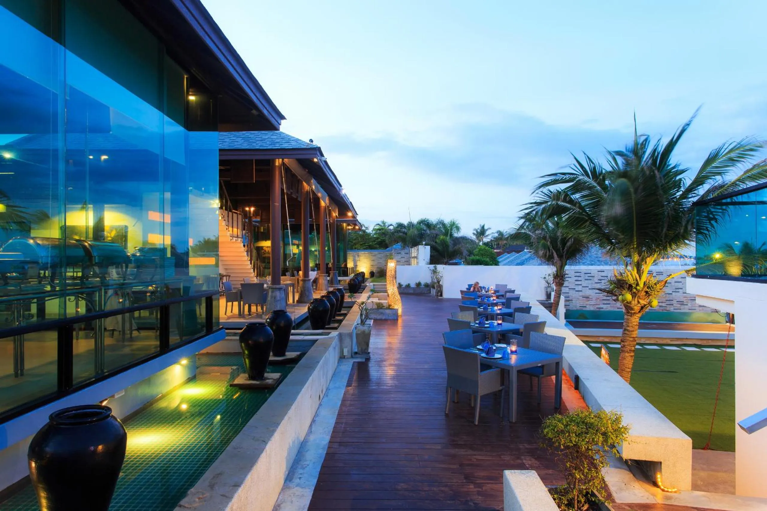 Restaurant/places to eat in Samui Resotel Beach Resort