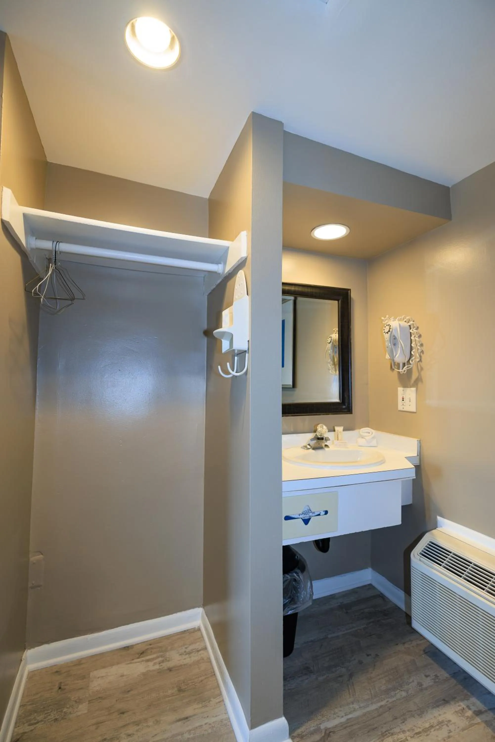 Bed in The White Sands Resort and Spa