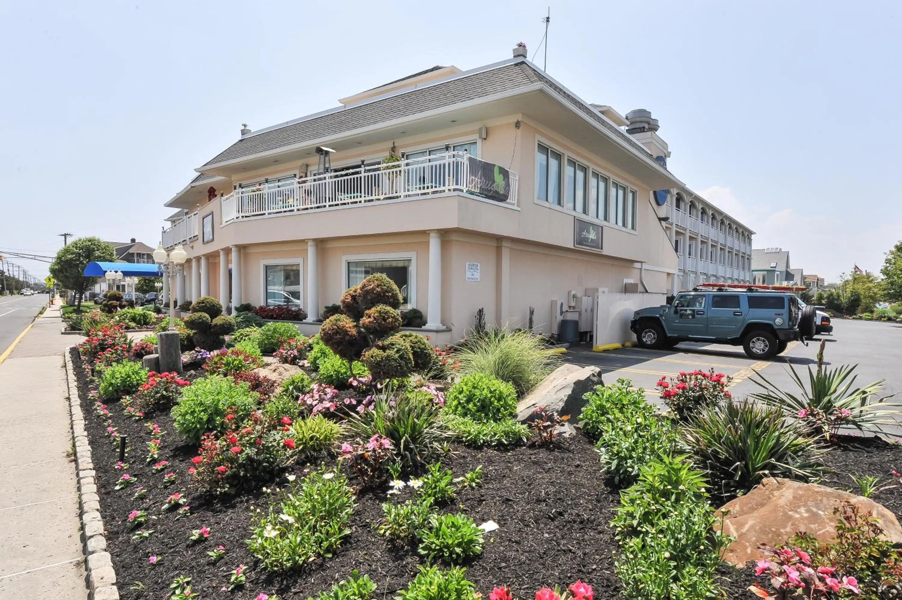 Facade/entrance in The White Sands Resort and Spa