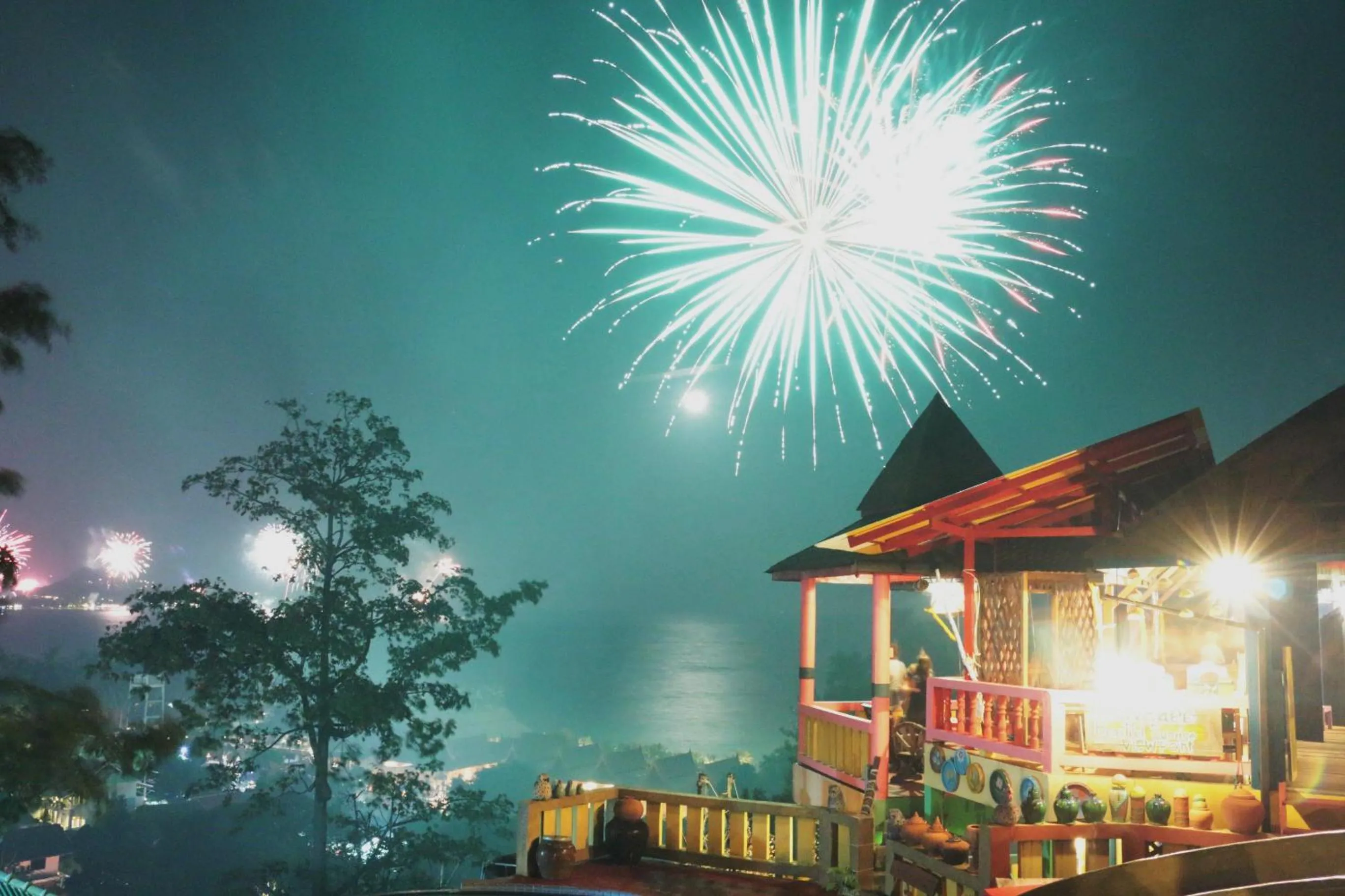 Restaurant/places to eat in Varinda Resort