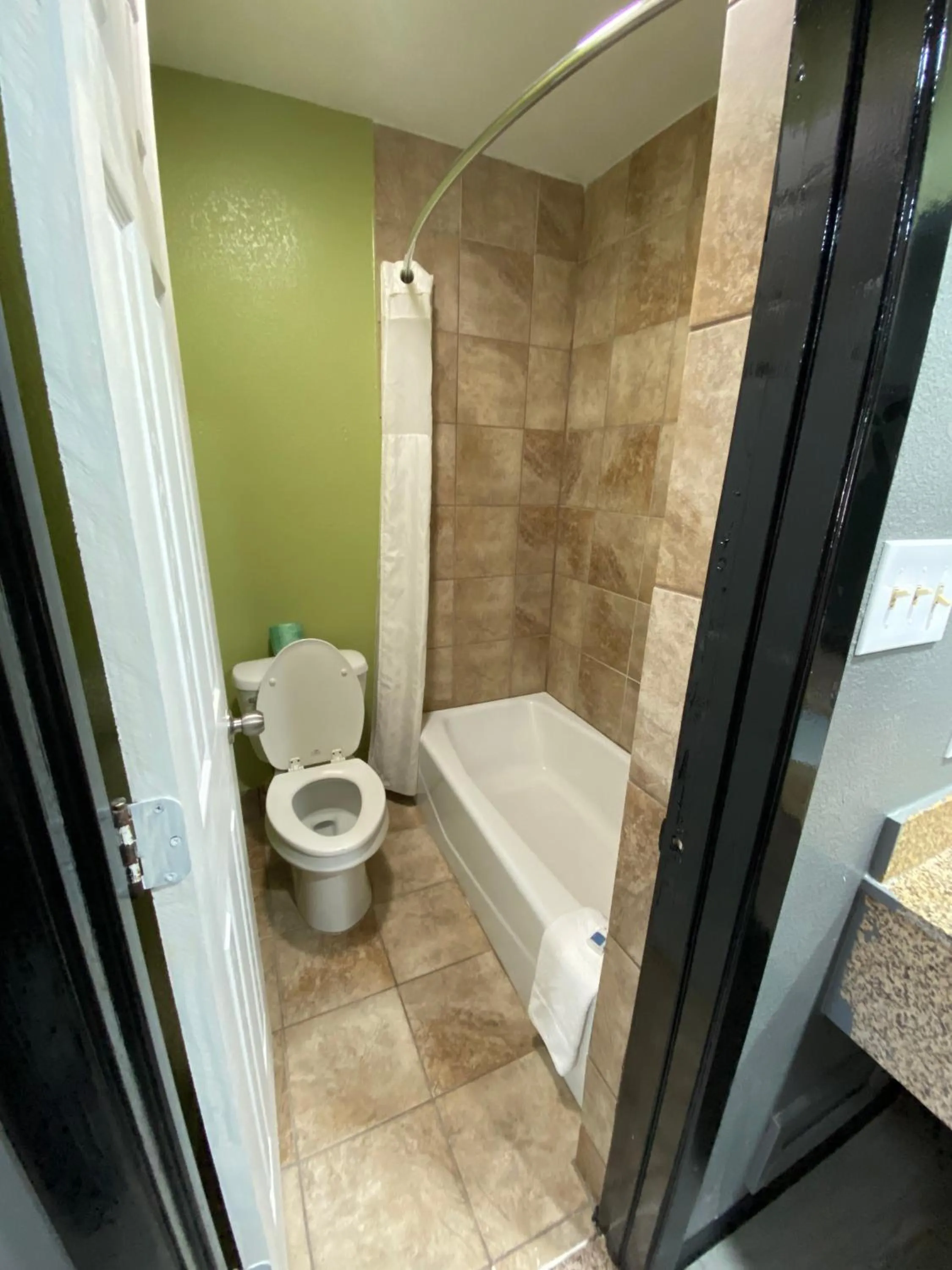 Bathroom in Town House Motel