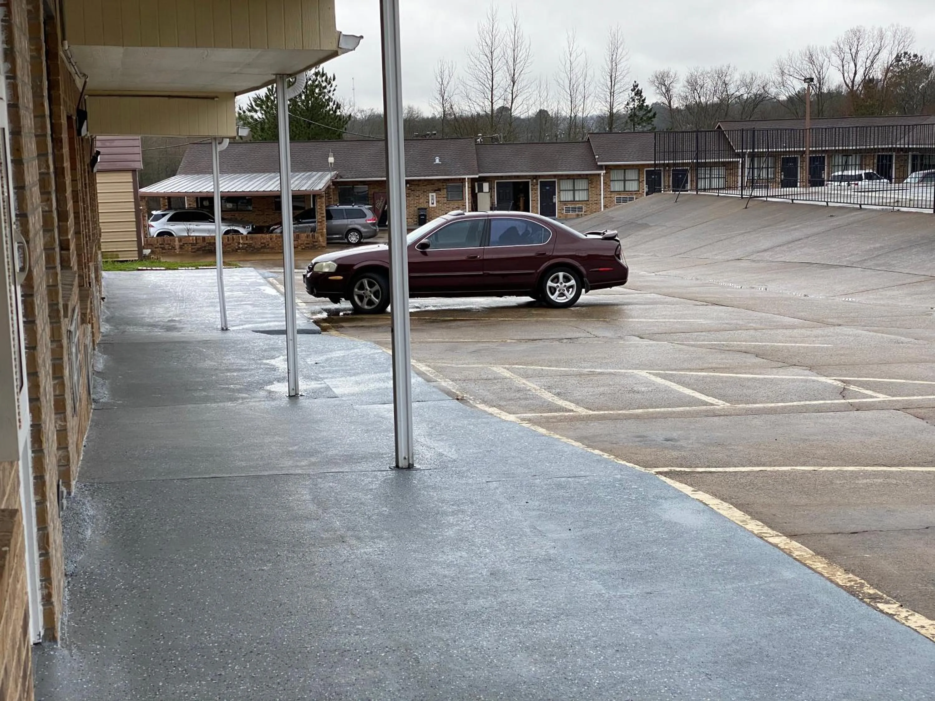 Property building in Town House Motel