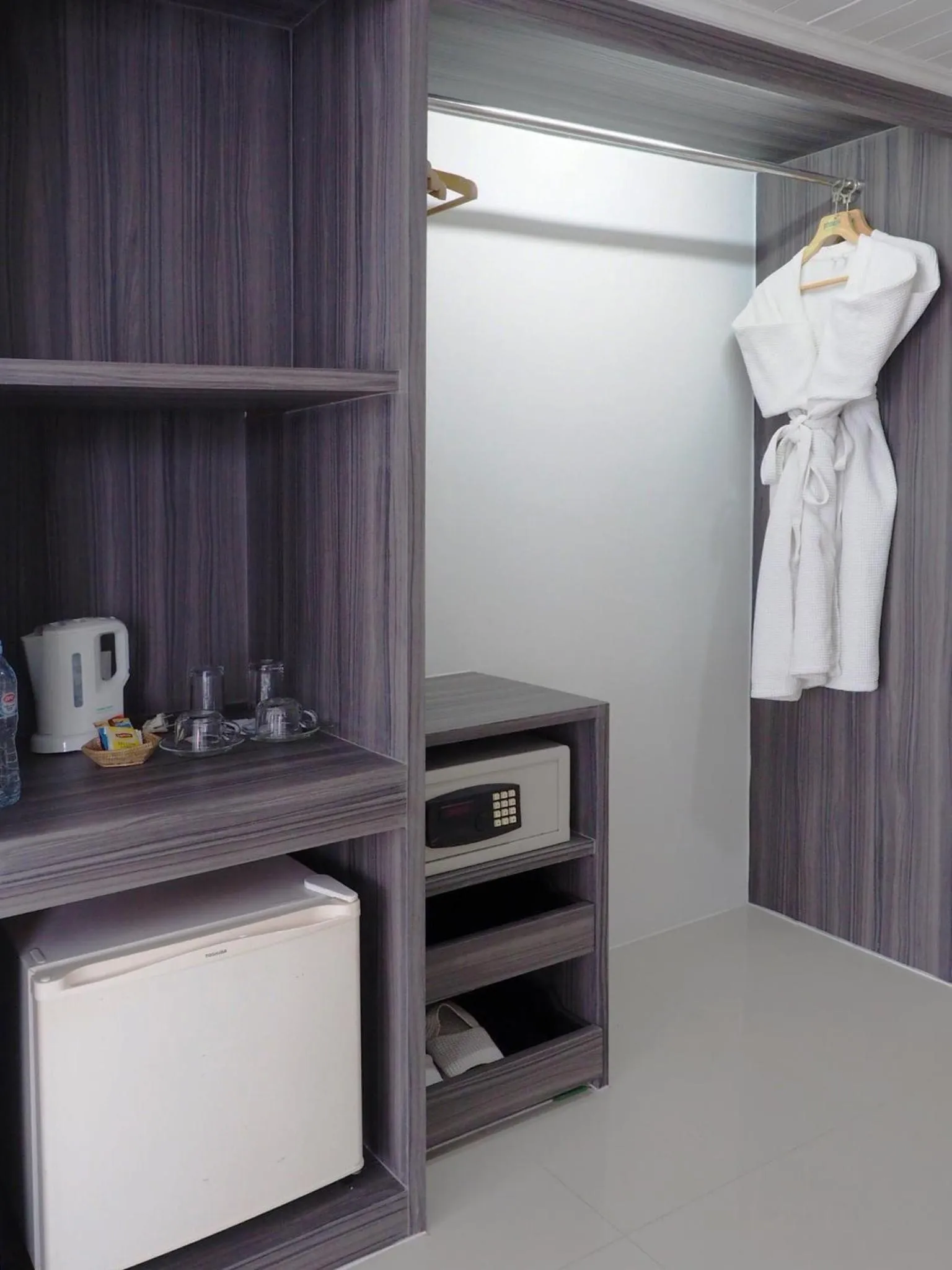 Living room in Pinnacle Lumpini Park Hotel